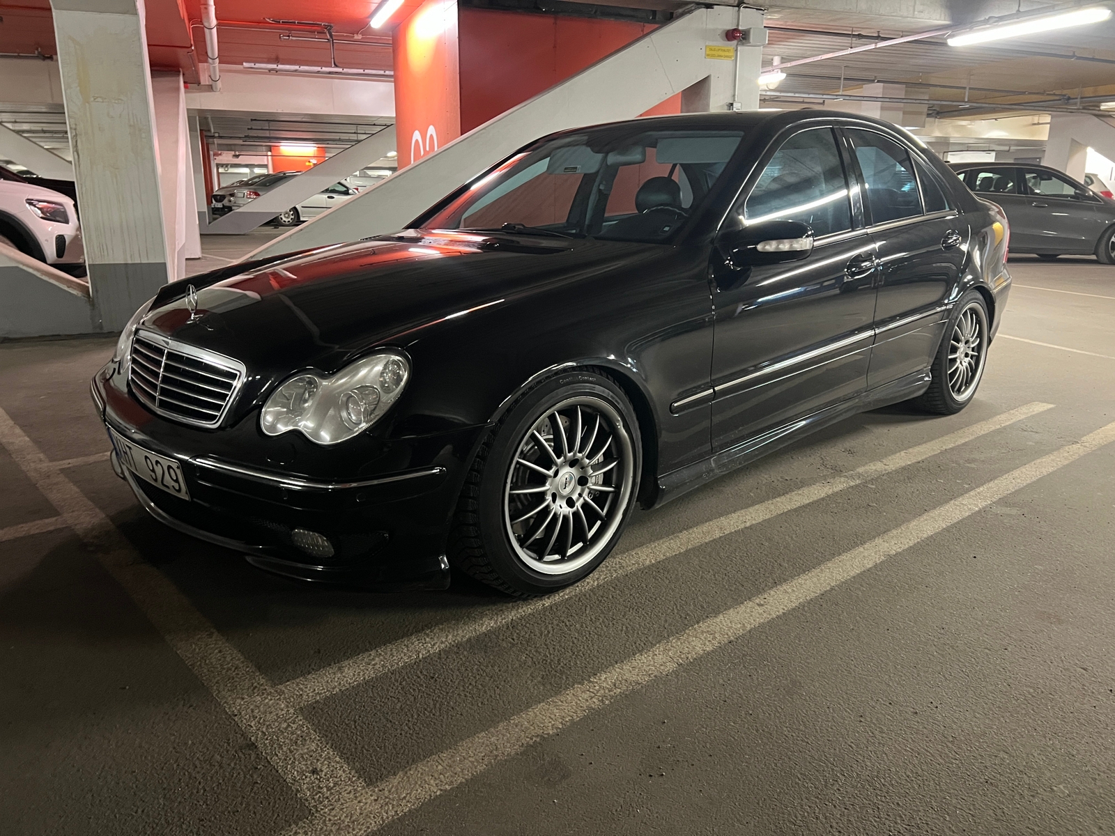 Mercedes-Benz C 32 AMG Automatisk 2002, bild 2/10