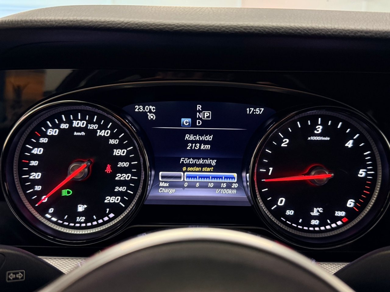 Mercedes-Benz E 2019, photo 5/10