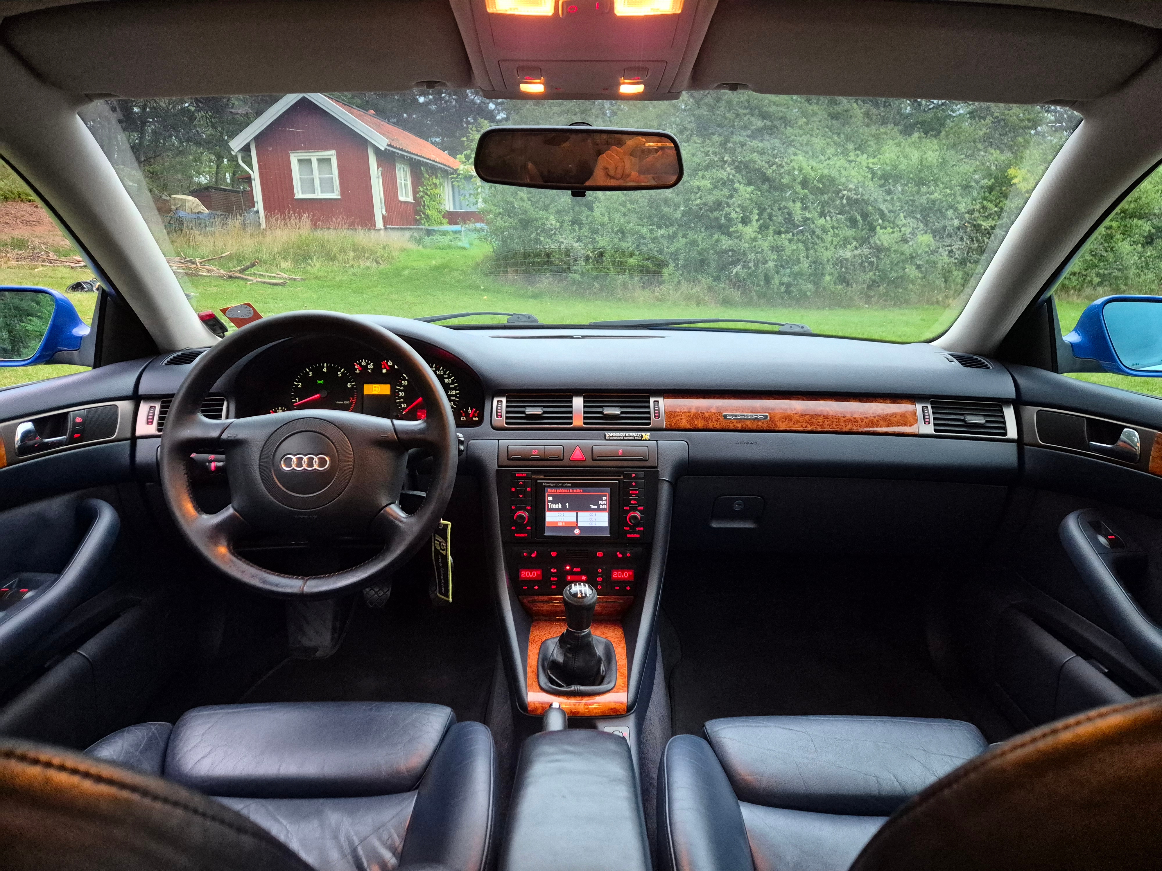 Audi A6 Avant 2.7 T V6 quattro Manuell 2000, bild 5/10