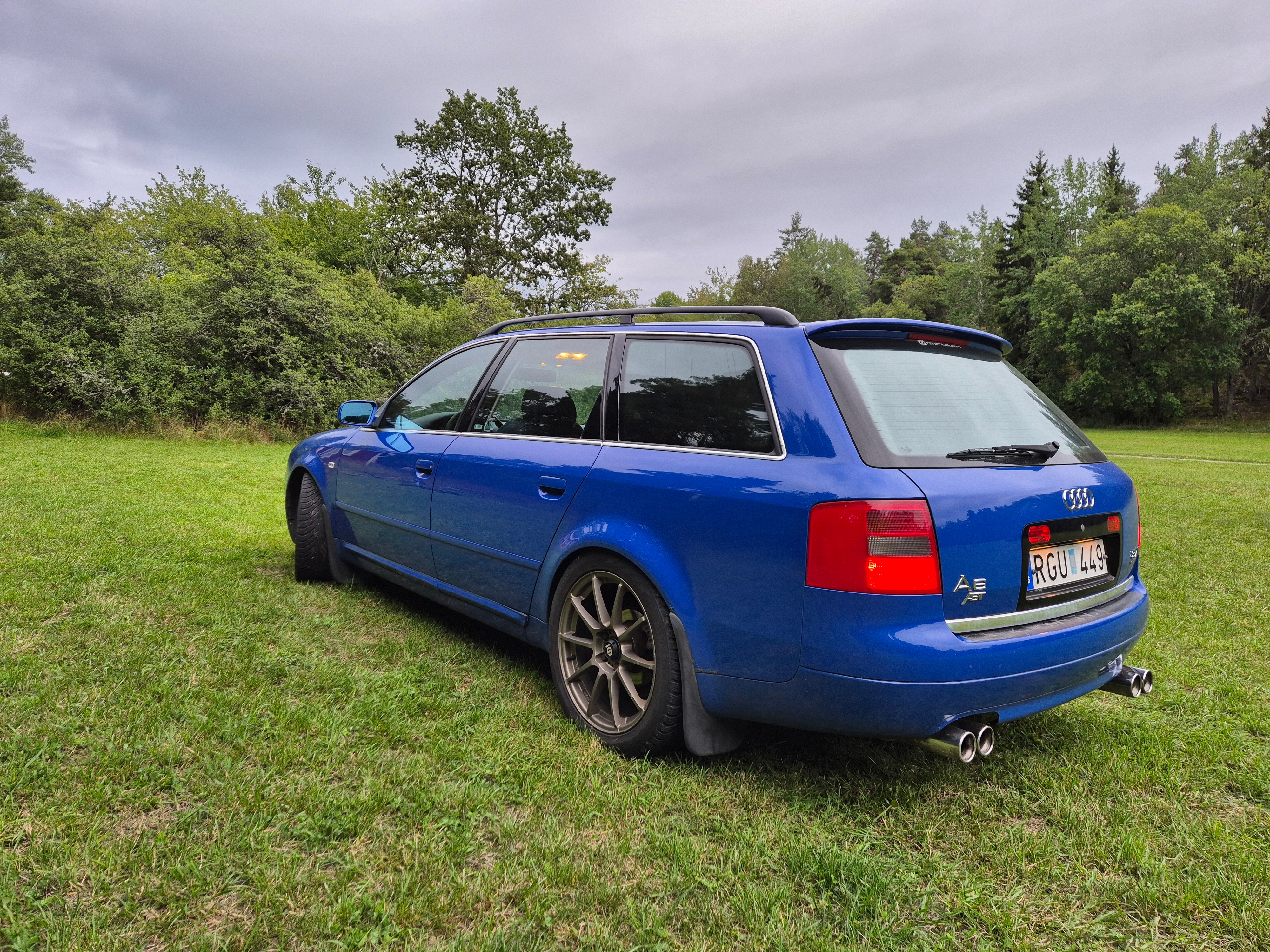 Audi A6 Avant 2.7 T V6 quattro Manuell 2000, bild 2/10