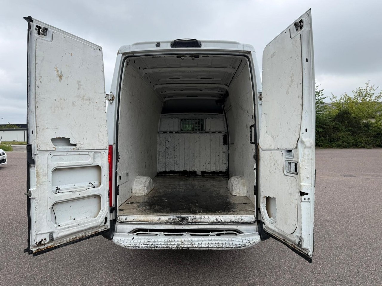 Iveco Daily 35C13 Skåpbil 2.3 HPI AGile 2011, bild 6/10
