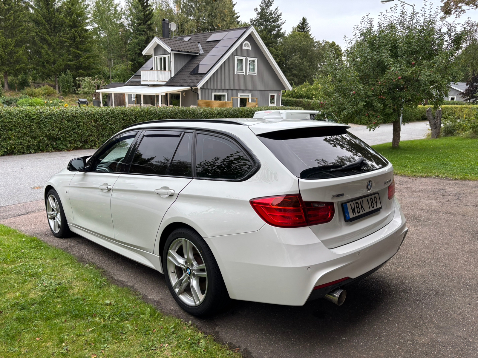 BMW 330 d xDrive Touring Steptronic 2015, bild 5/7