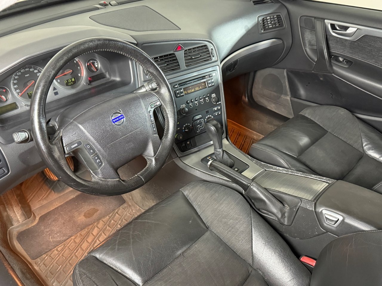 Volvo V70 2.5T Kinetic 2005, bild 7/10
