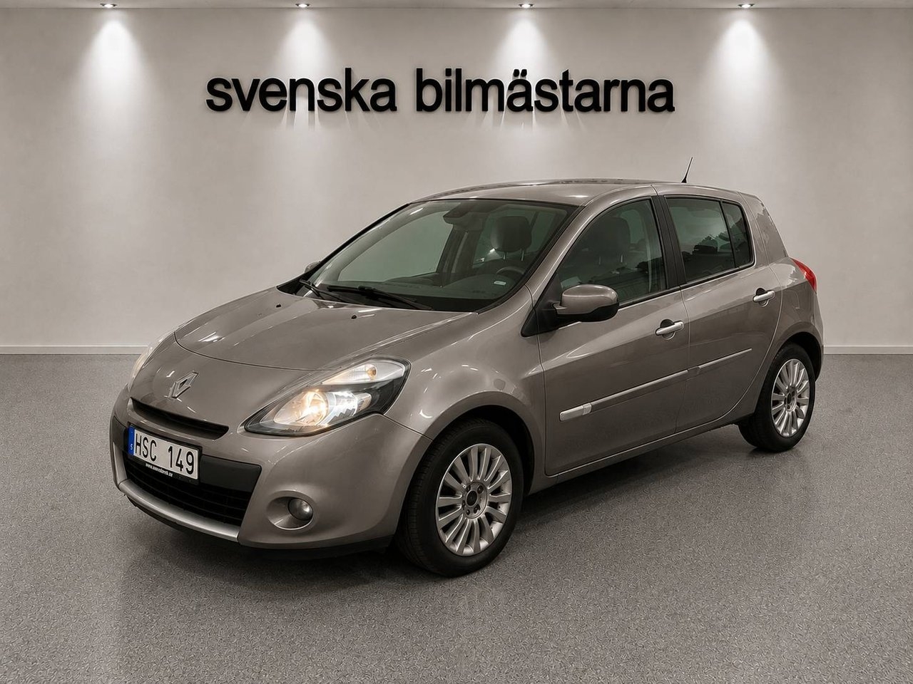 Renault Clio 5-dörrars Halvkombi 2012, kuva 2/9