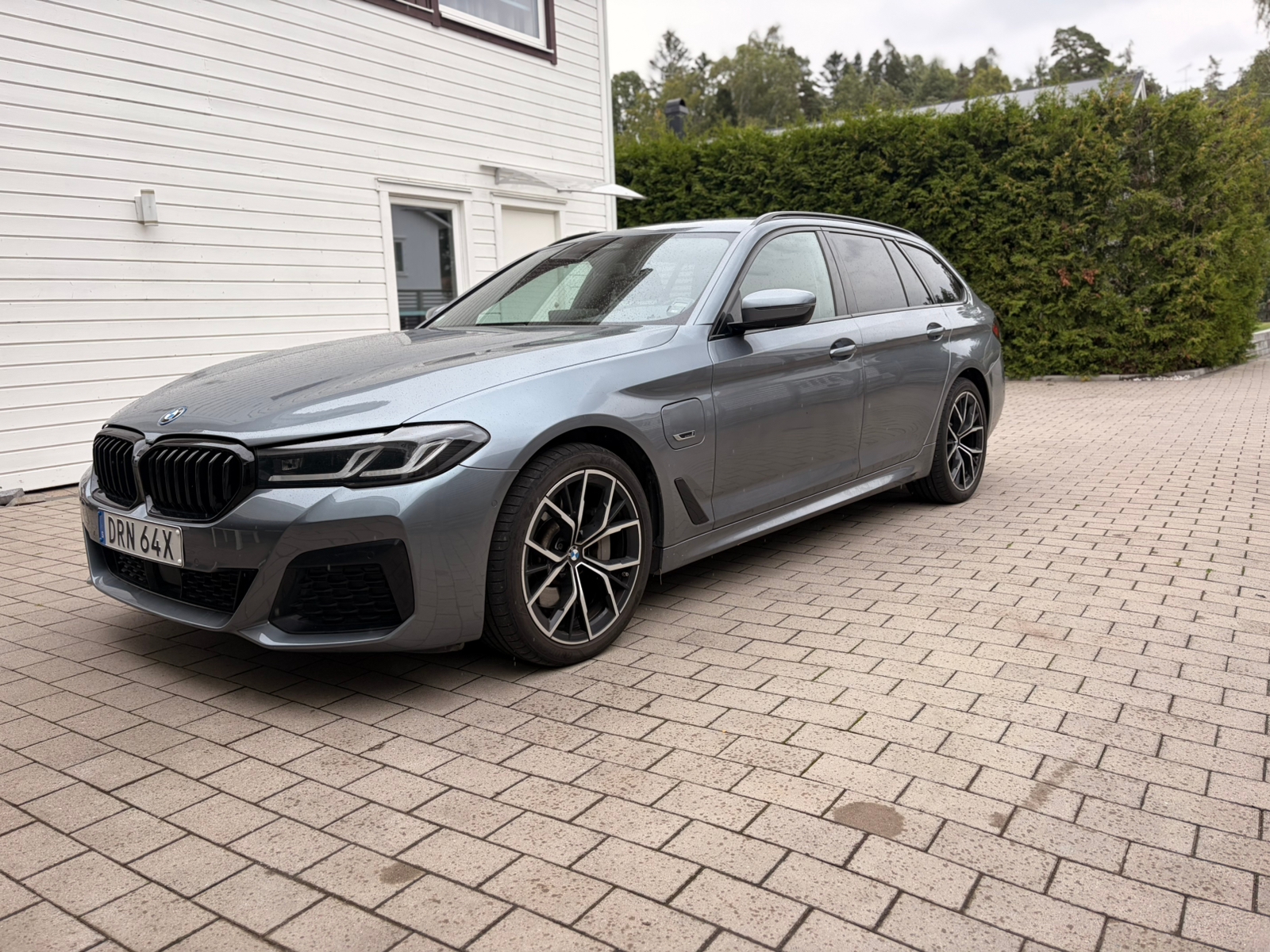 BMW 530 e M-sport 2022, bild 3/8
