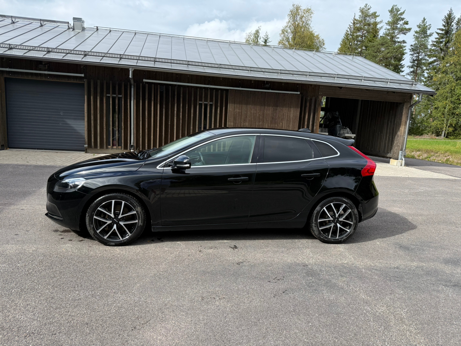 Volvo V40 D3 Manuell 2013, bild 2/10