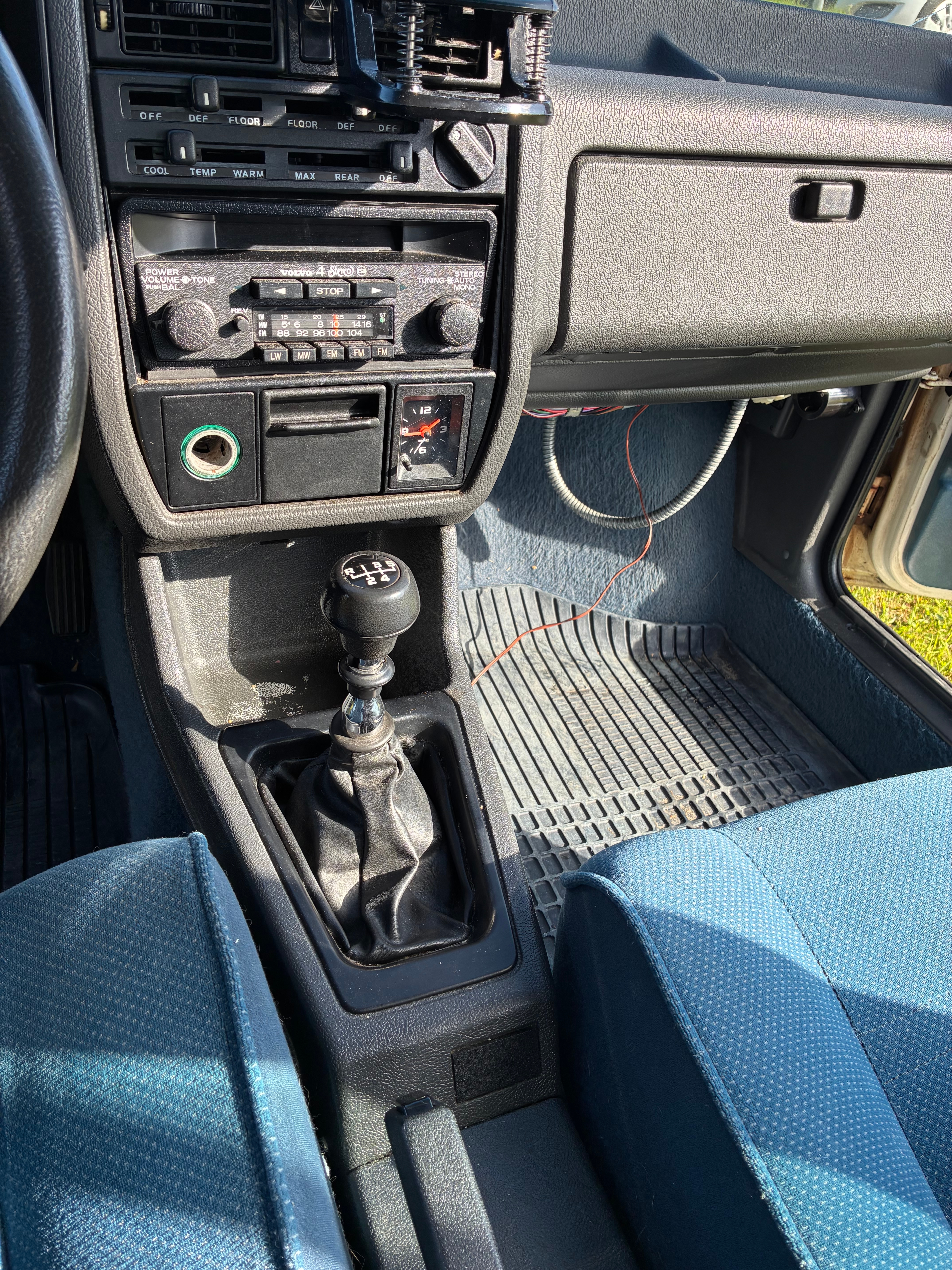 Volvo 360 Sedan 2.0 Manuell 1985, bild 7/10