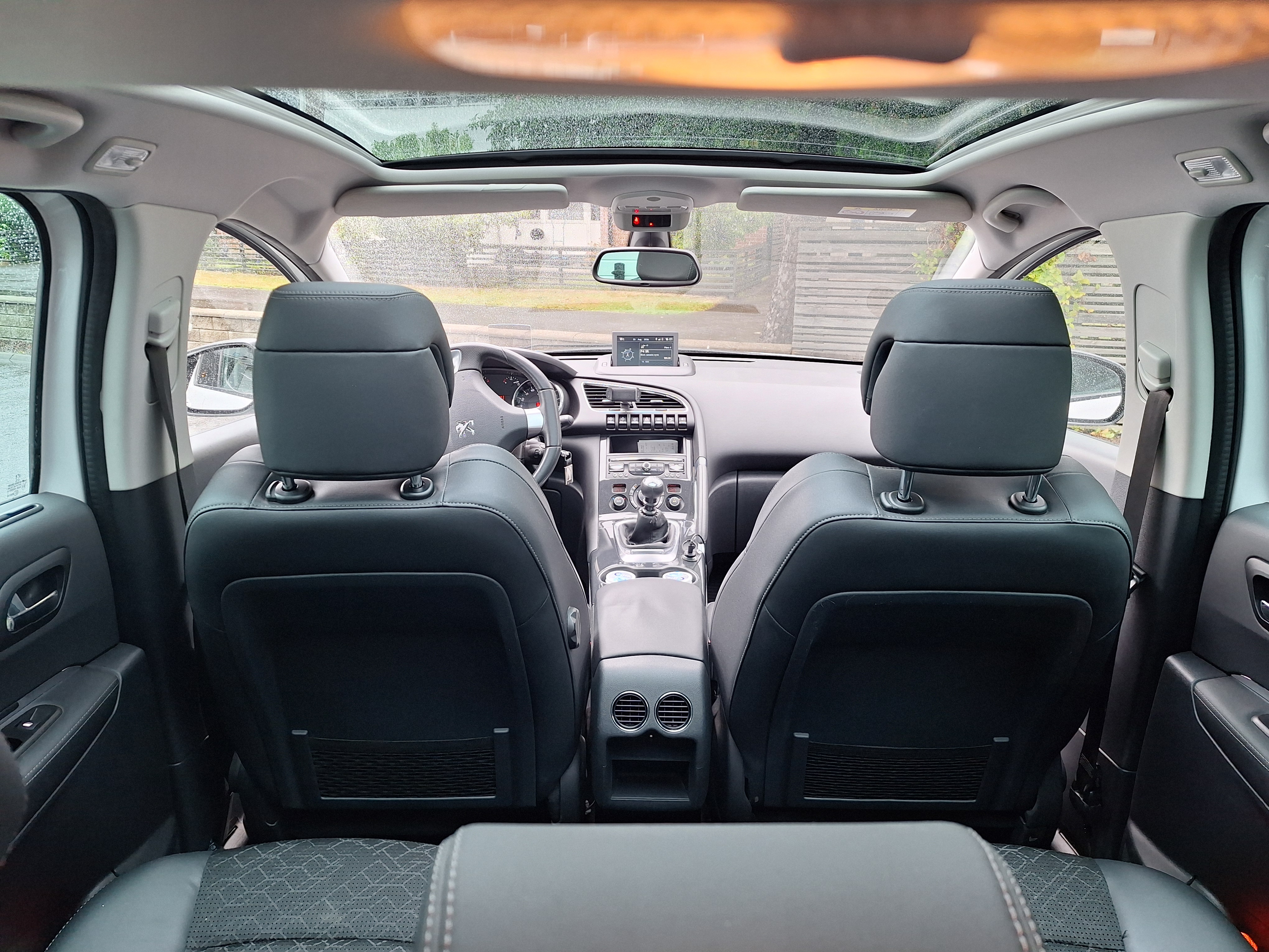 Peugeot 3008 2.0 HDi FAP Manuell 2014, bild 4/8