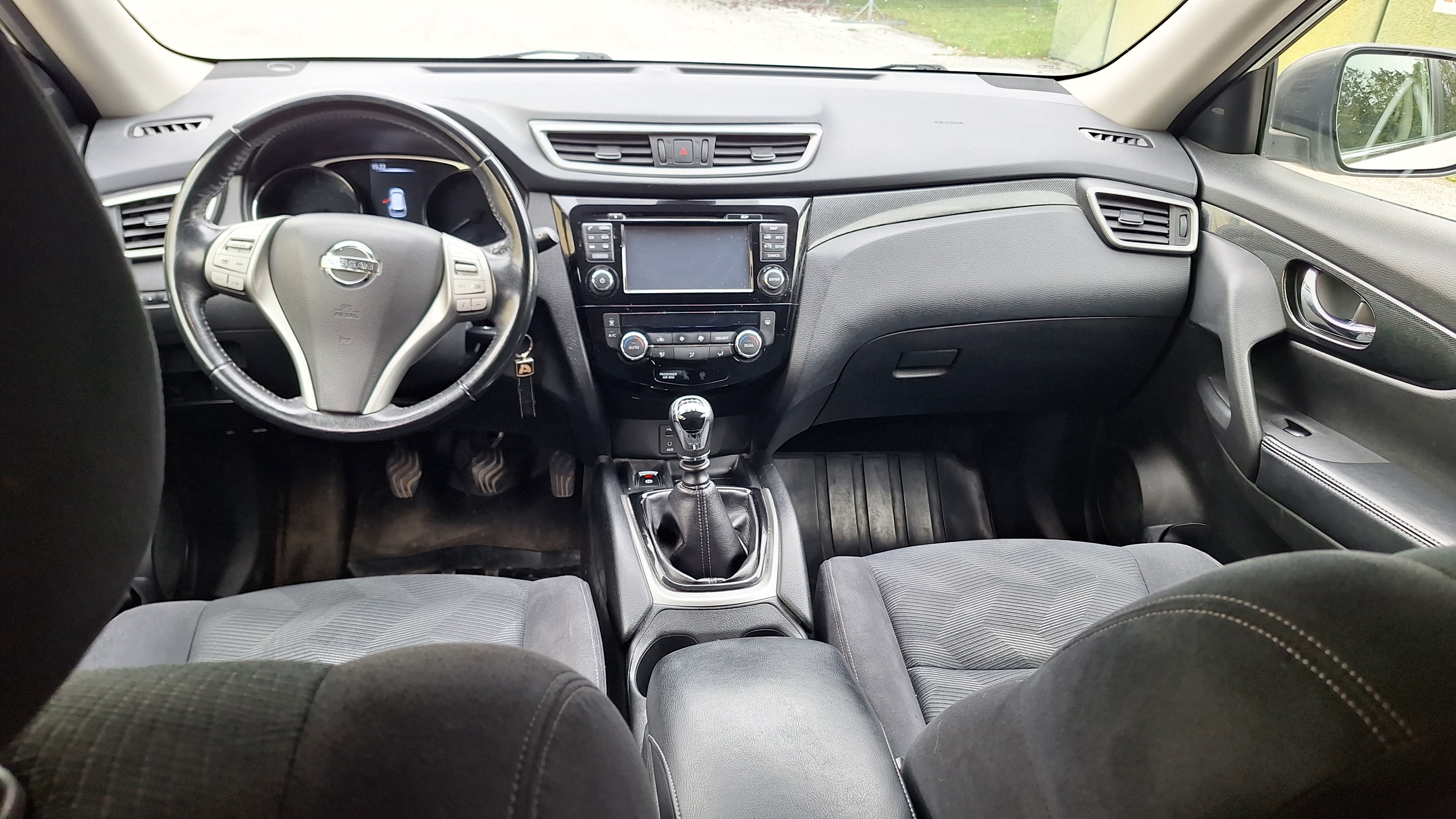 Nissan X-Trail 2015, bild 4/4