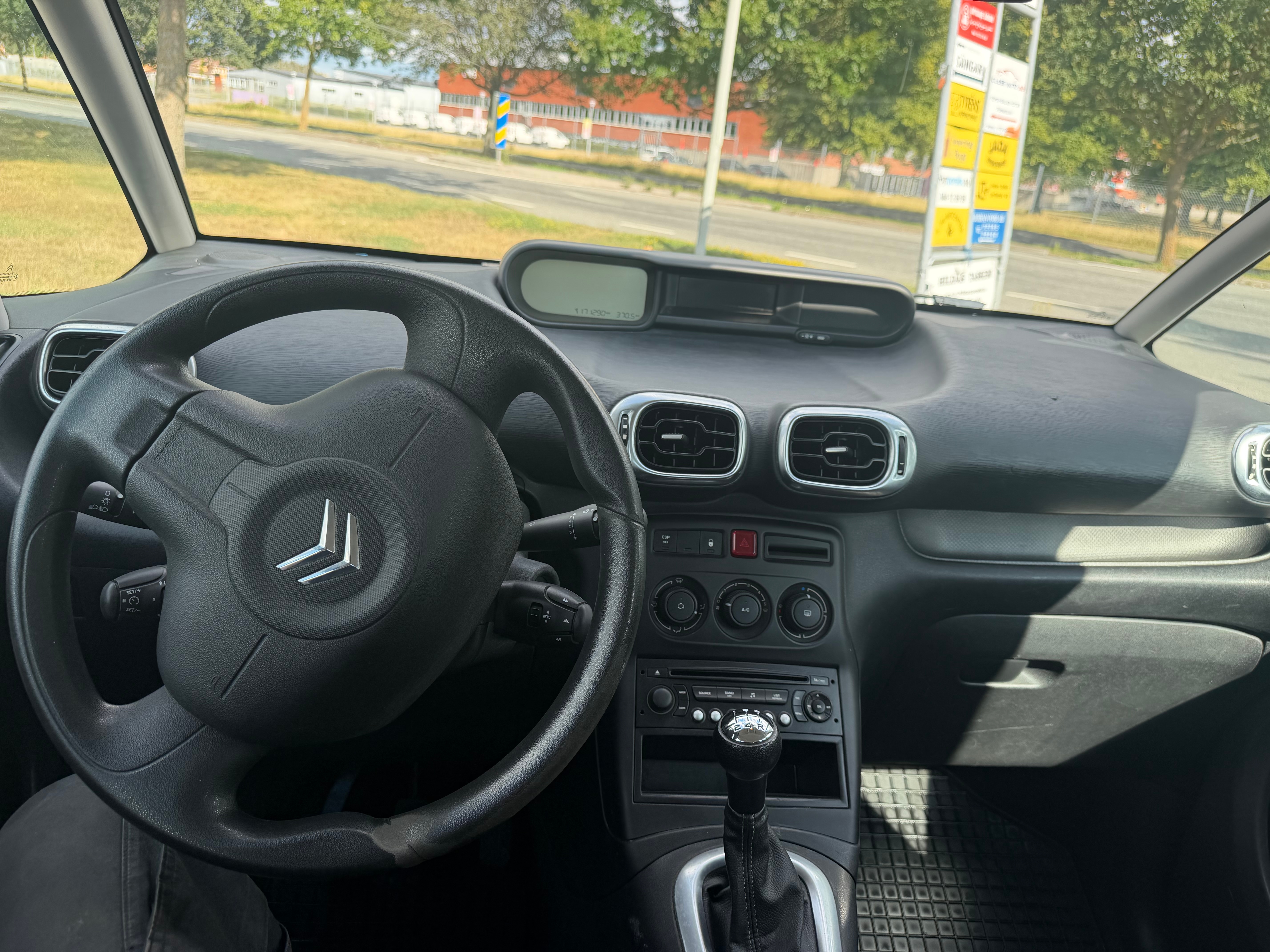 Citroen C3 Picasso 1.4 VTi Manuell 2011, bild 8/8