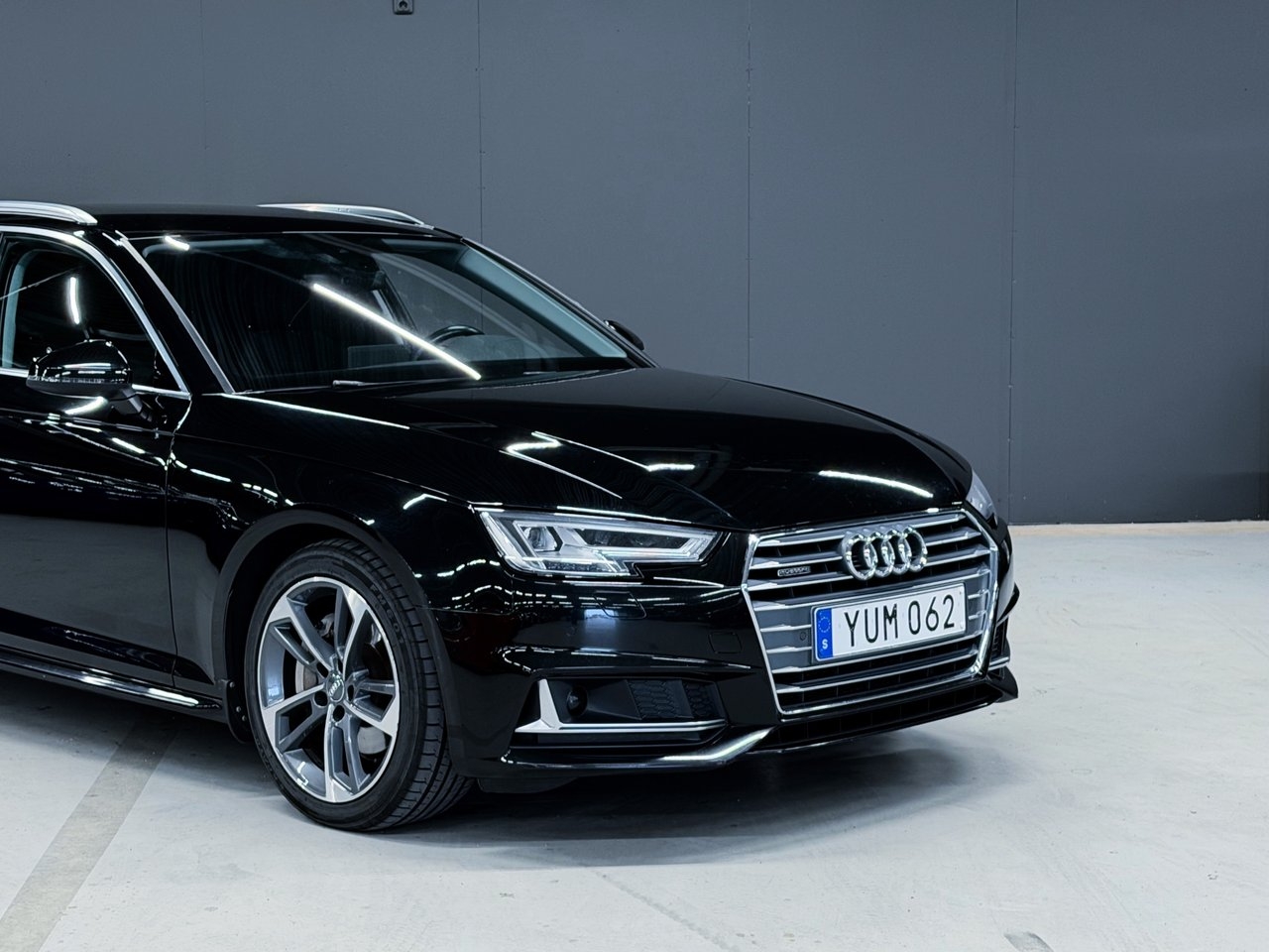 Audi A4 2019, kuva 6/10
