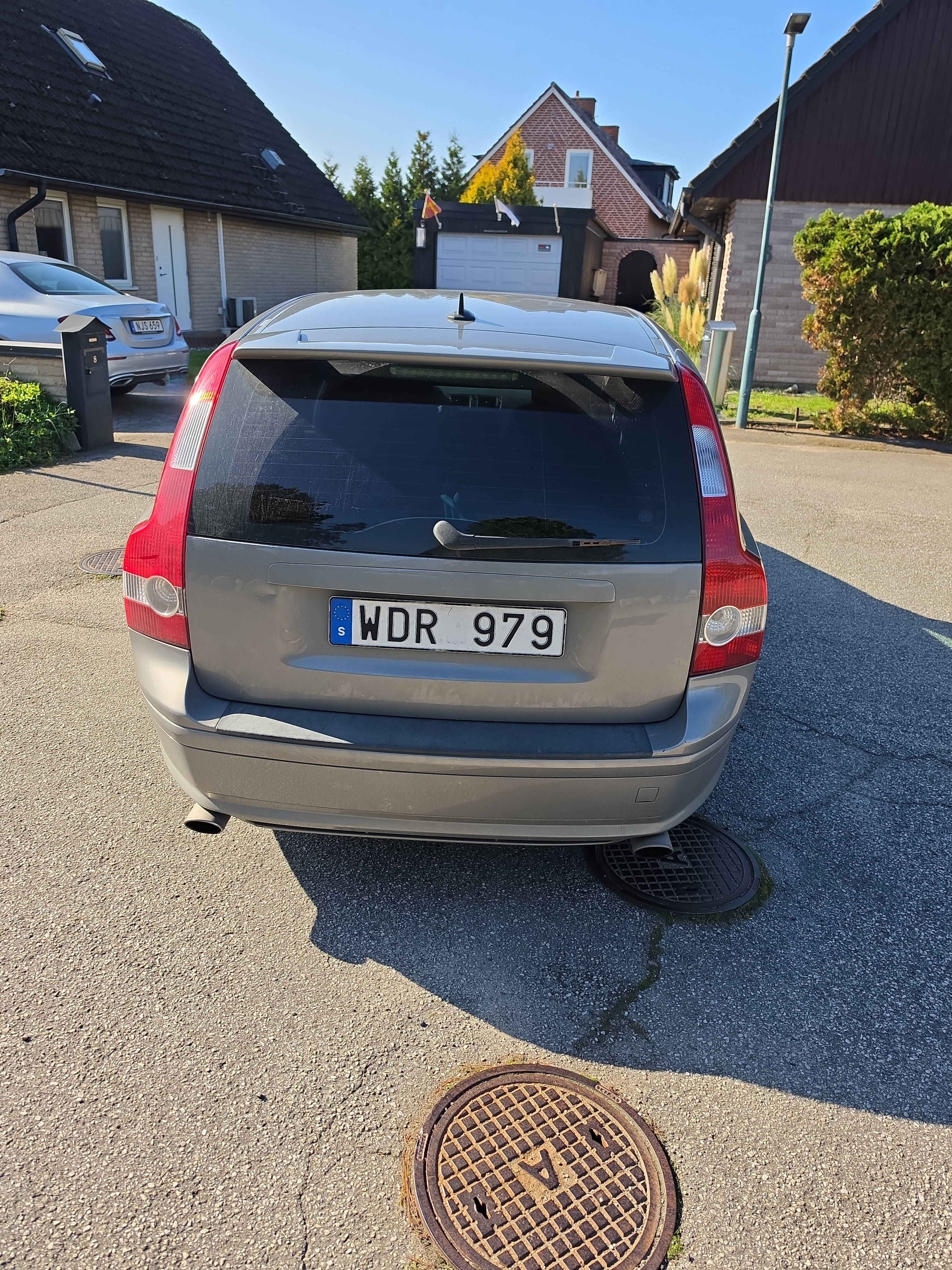 Volvo V50 2.4i Manuell R-Design look 2005, bild 3/5