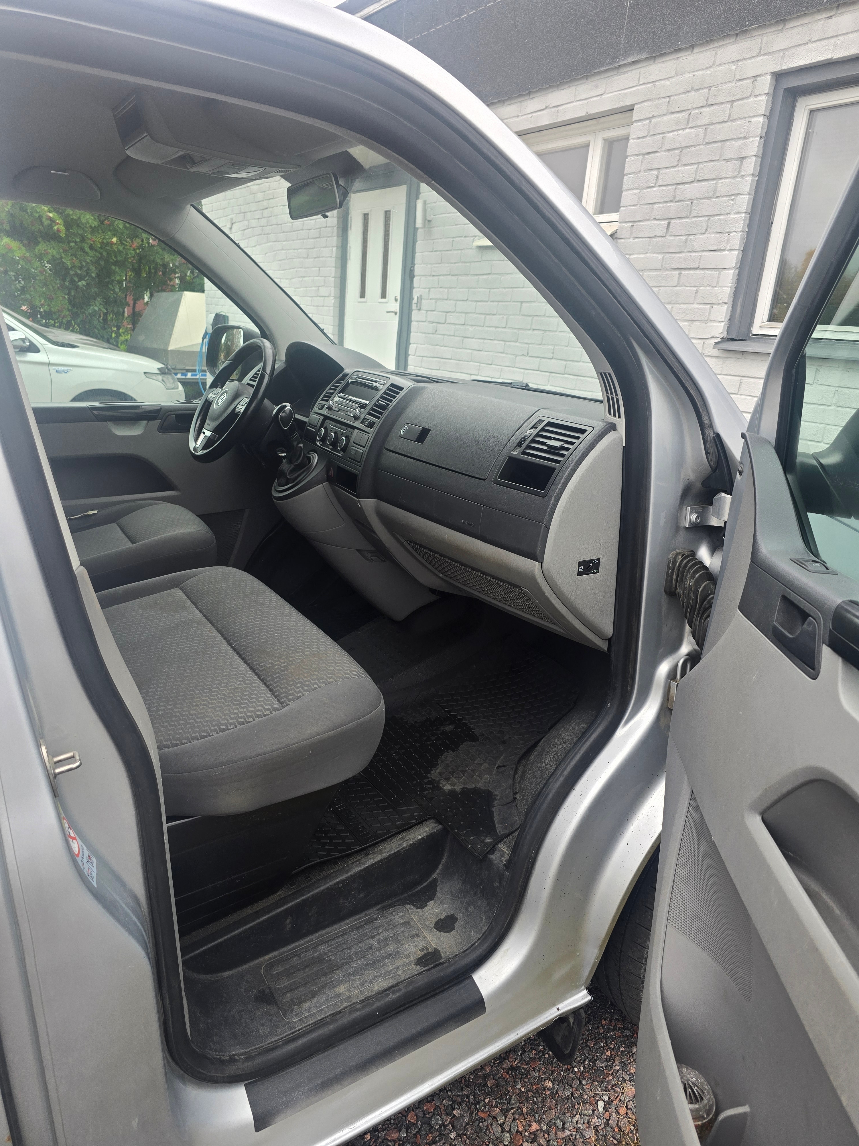 Volkswagen Transporter 2015, bild 5/9