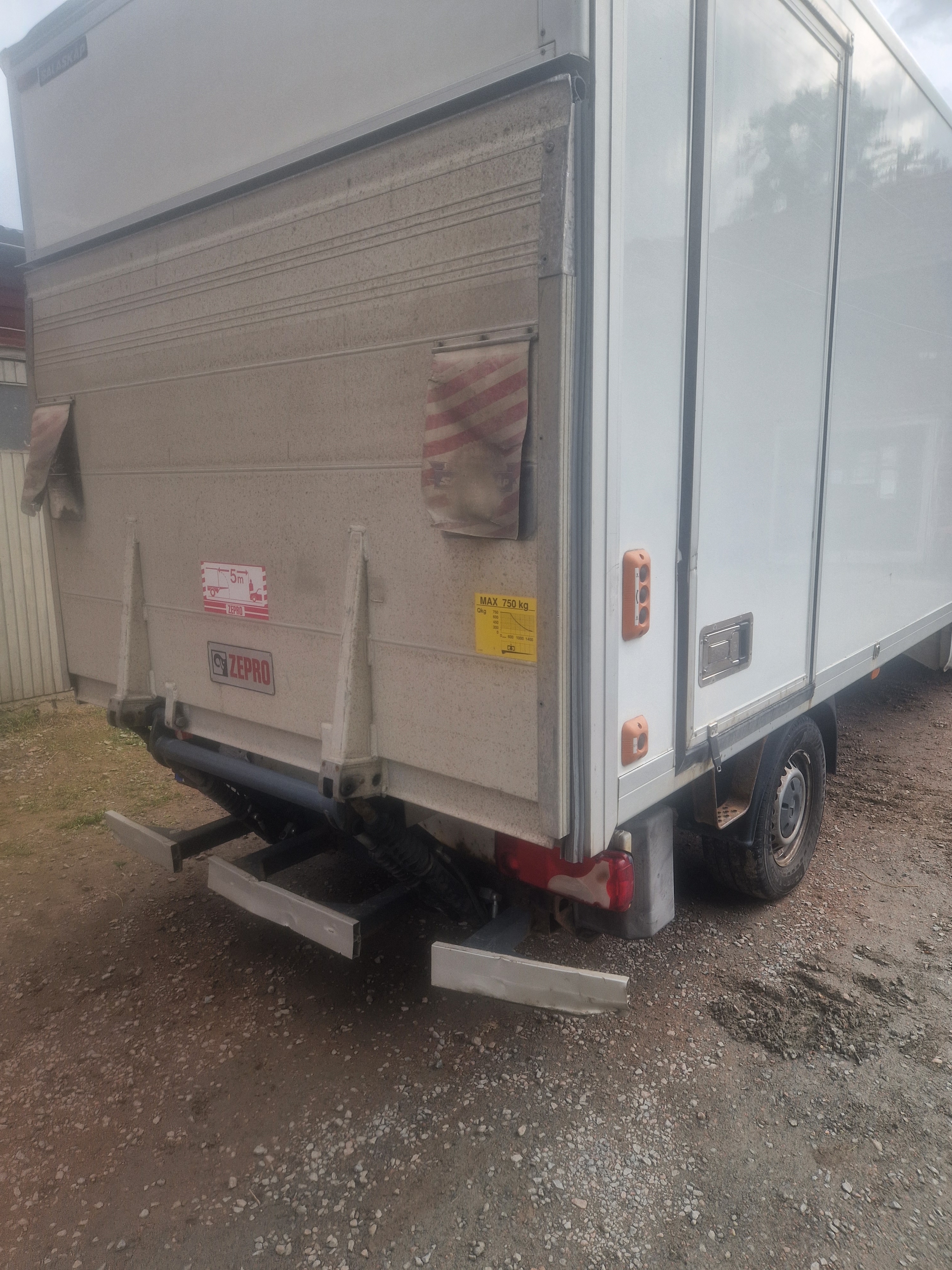 Mercedes-Benz Sprinter 2016, bild 4/5