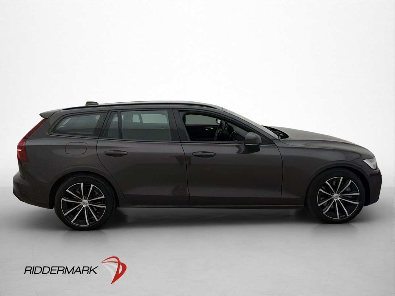 Volvo V60 2025, photo 6/35