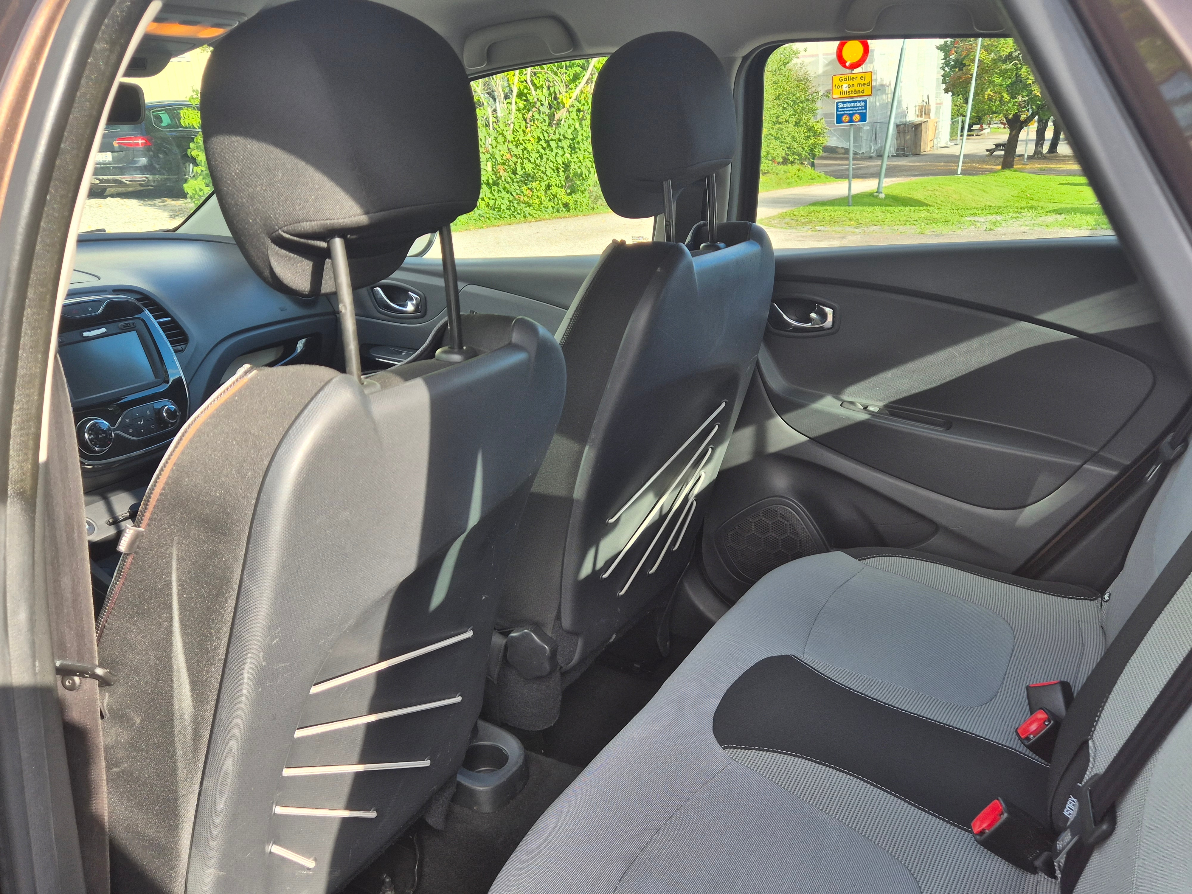 Renault Captur 0.9 TCe Manuell 2014, bild 3/10