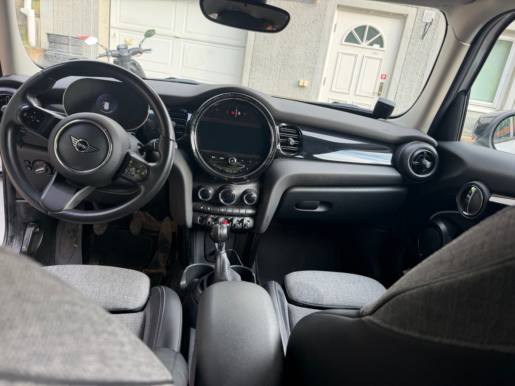 MINI Cooper S 5-dörrars Manuell 2023, bild 5/12