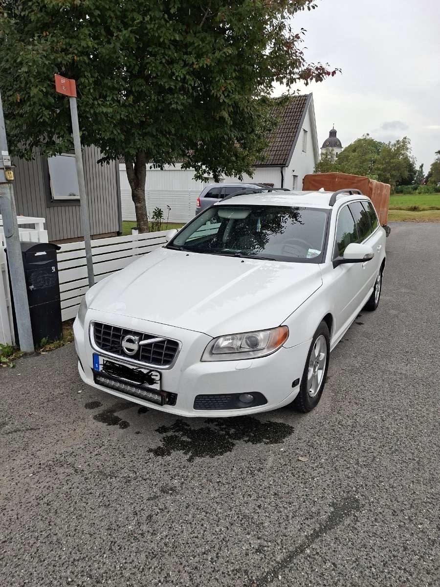 Volvo V70 D3 Manuell 2011, bild 2/9