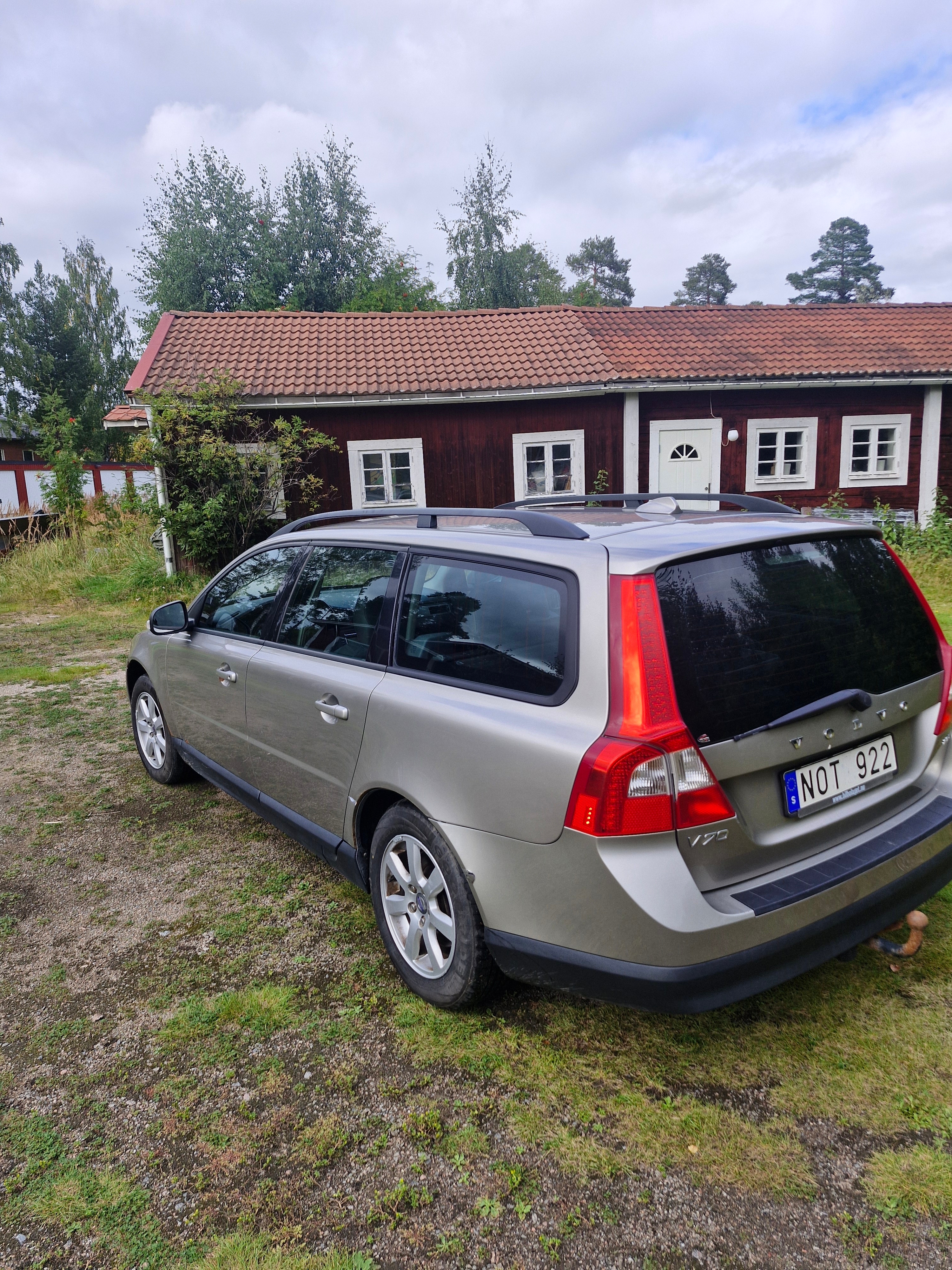 Volvo V70 2.0D Manuell Nybesiktigad 2010, bild 4/7