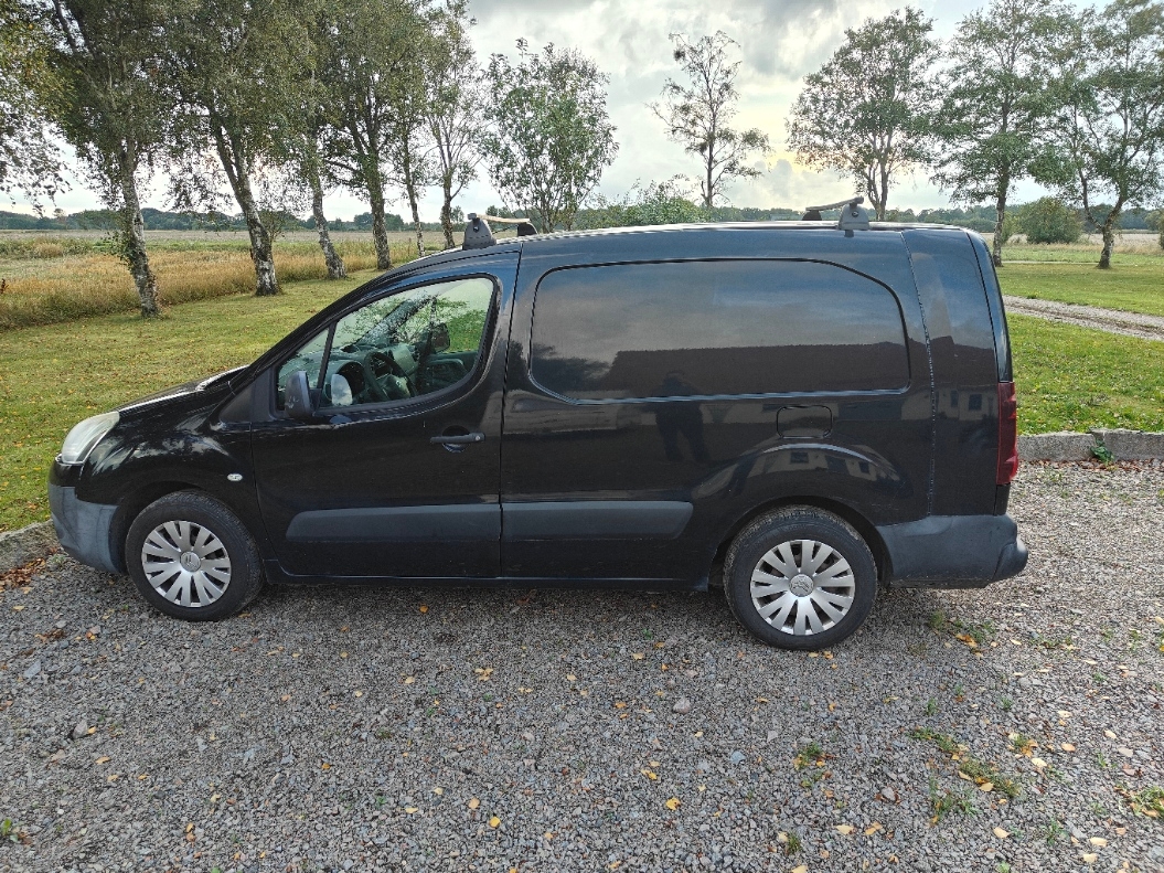 Citroen Berlingo 2012, bild 2/10