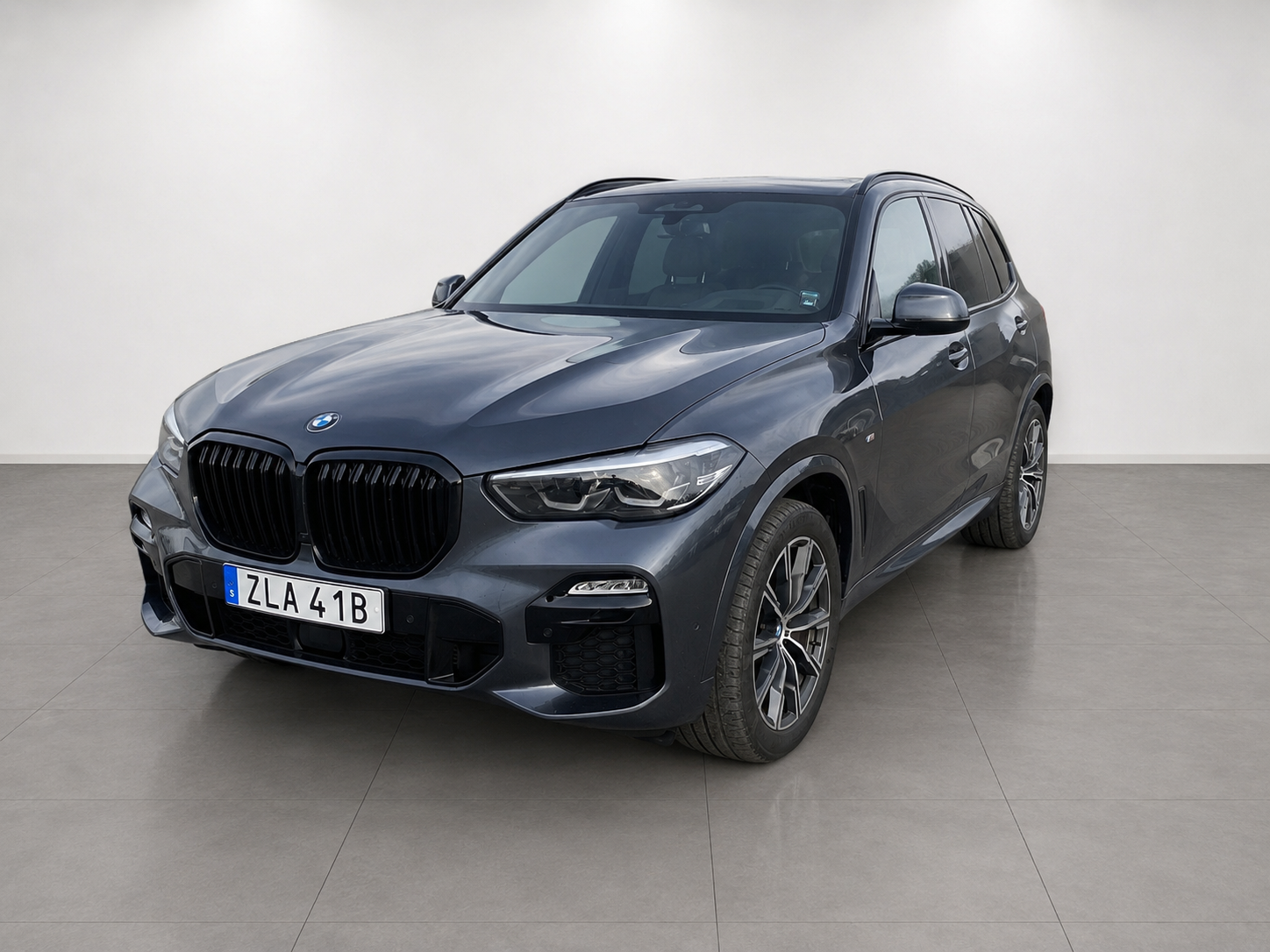 BMW X5 45e 2020, bild 2/5