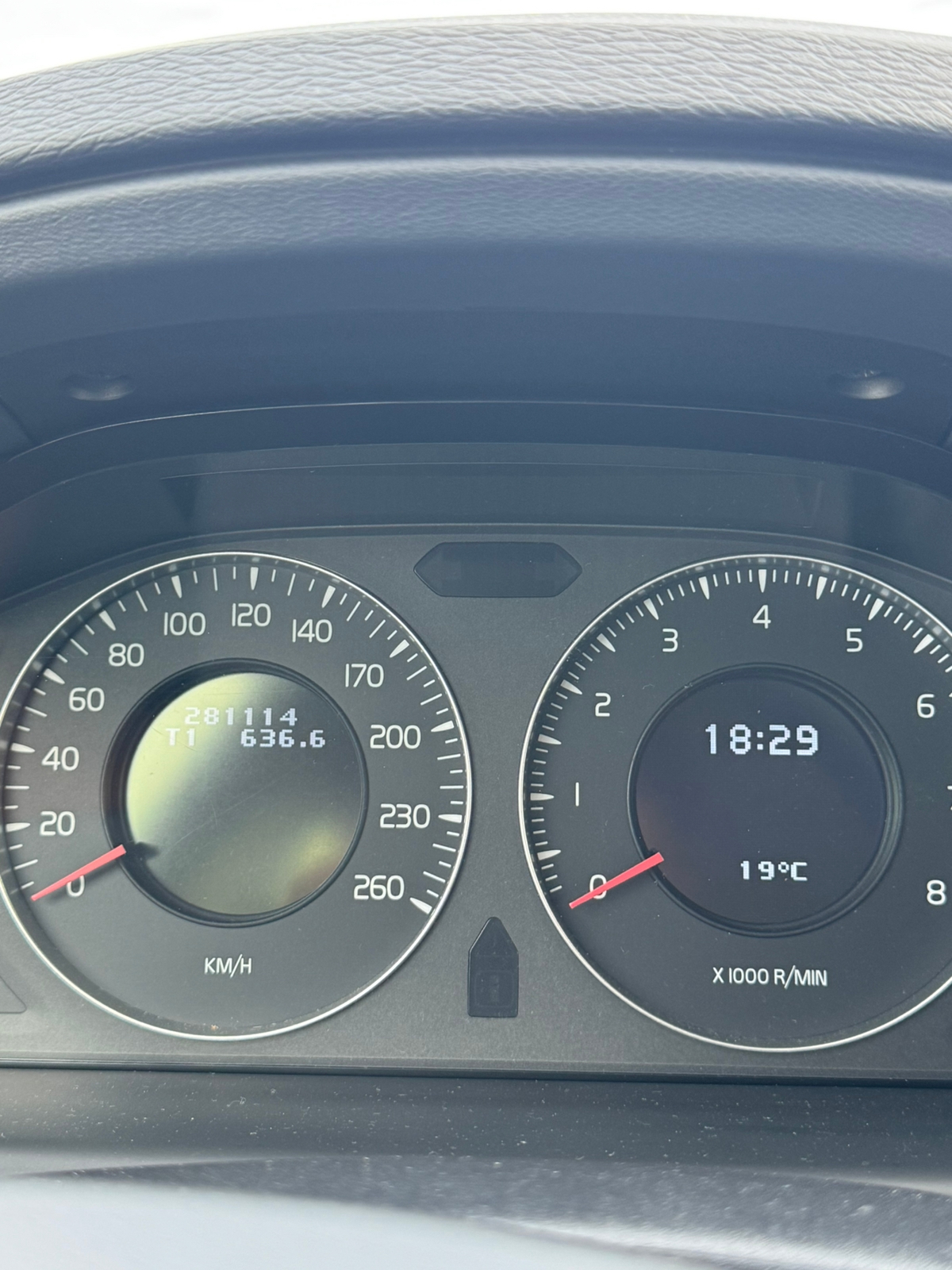 Volvo V70 2.0F Manuell 2009, bild 6/7