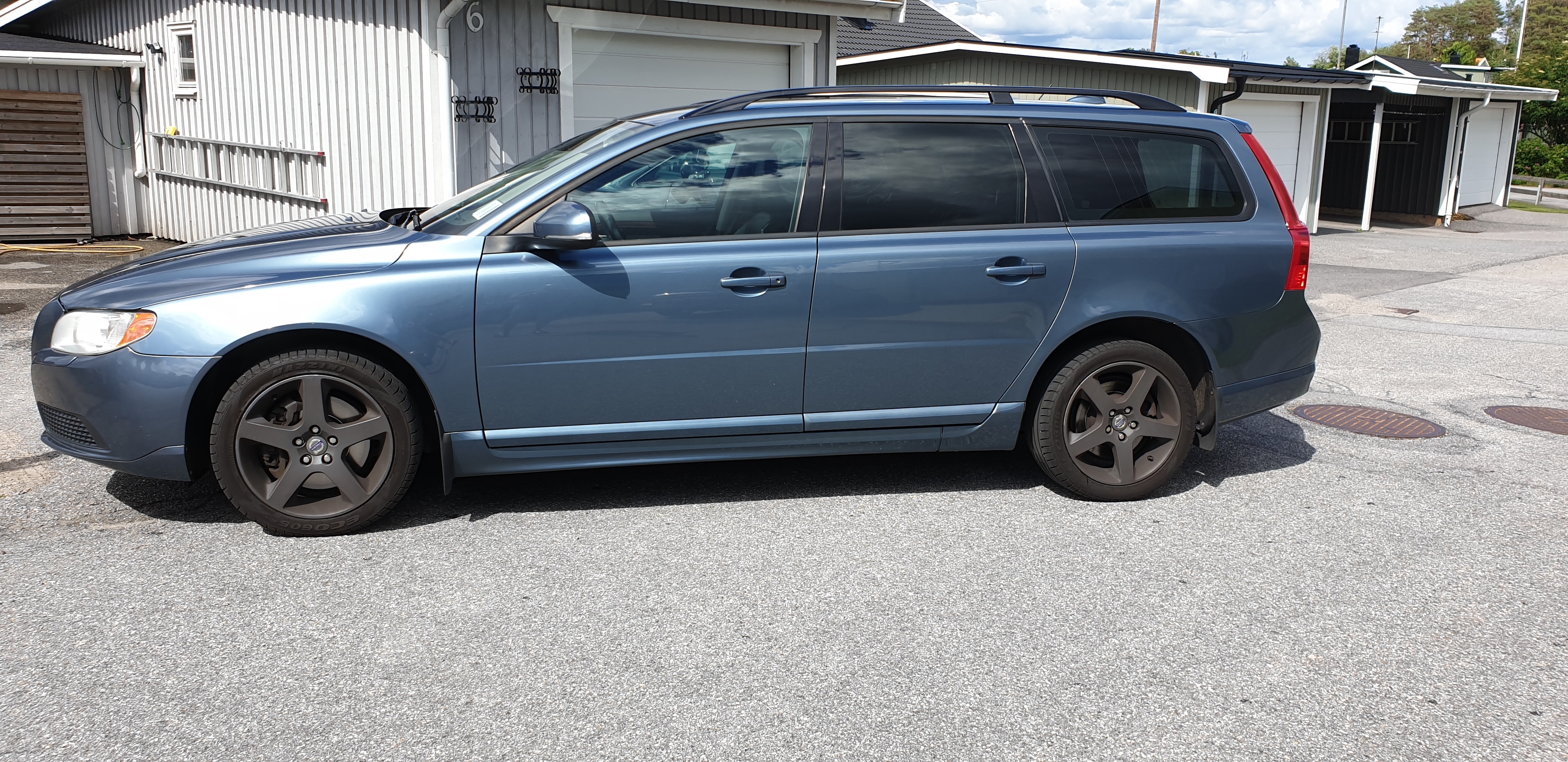 Volvo V70 D4 (5 cyl.) 2013, bild 2/7