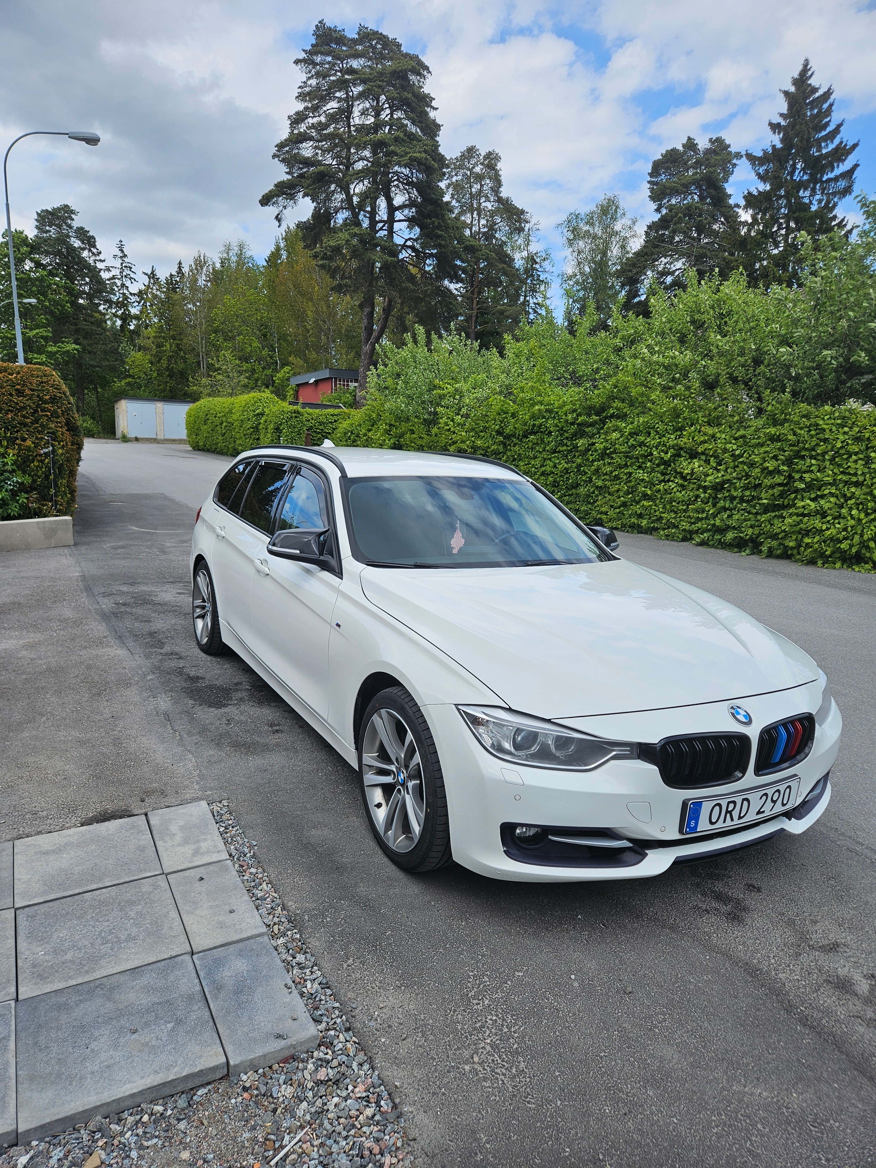 BMW 328 i xDrive Touring Manuell 2013, kuva 2/5