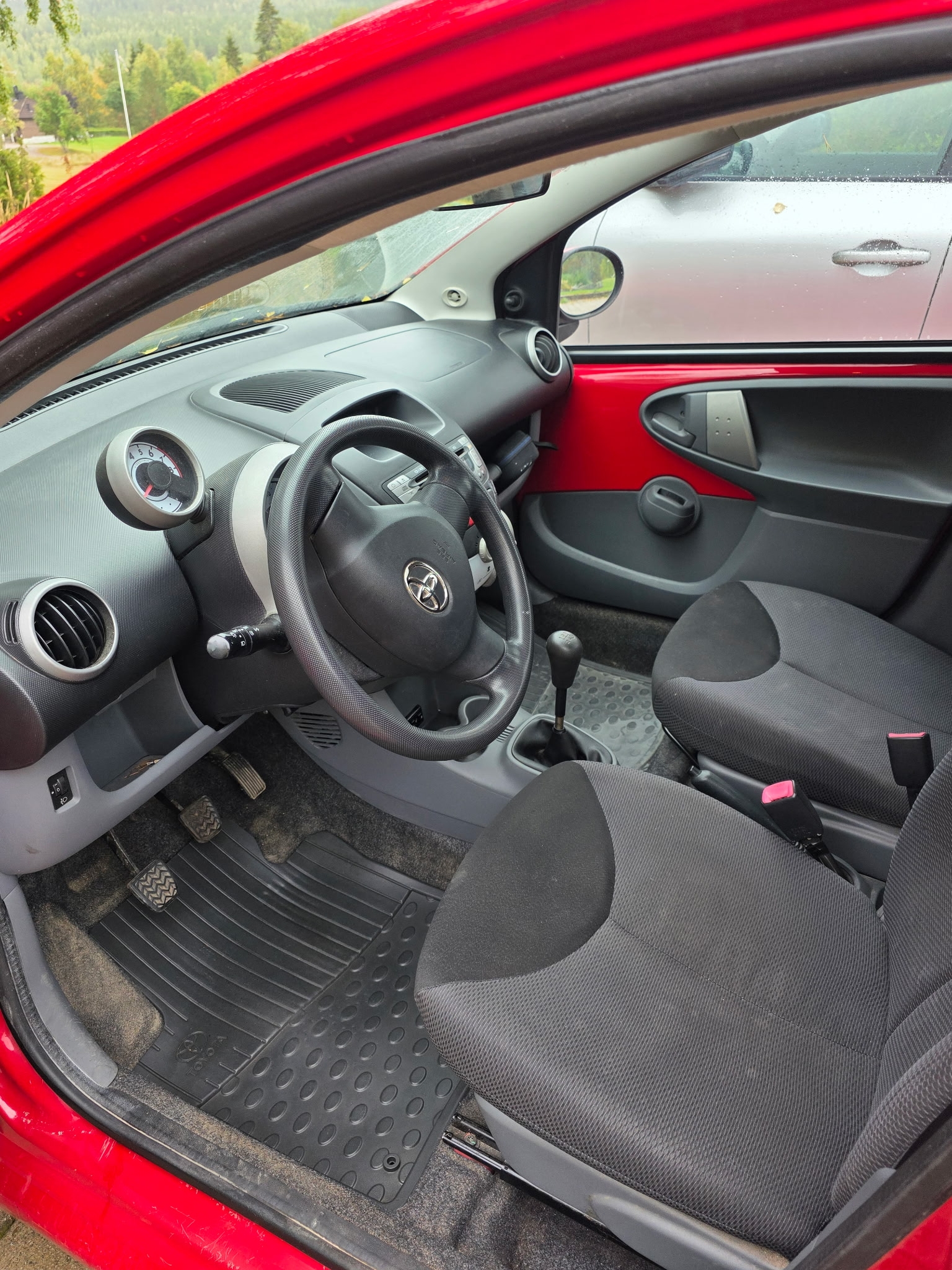 Toyota Aygo 5-dörrar 1.0 VVT-i Manuell 2008, bild 4/5