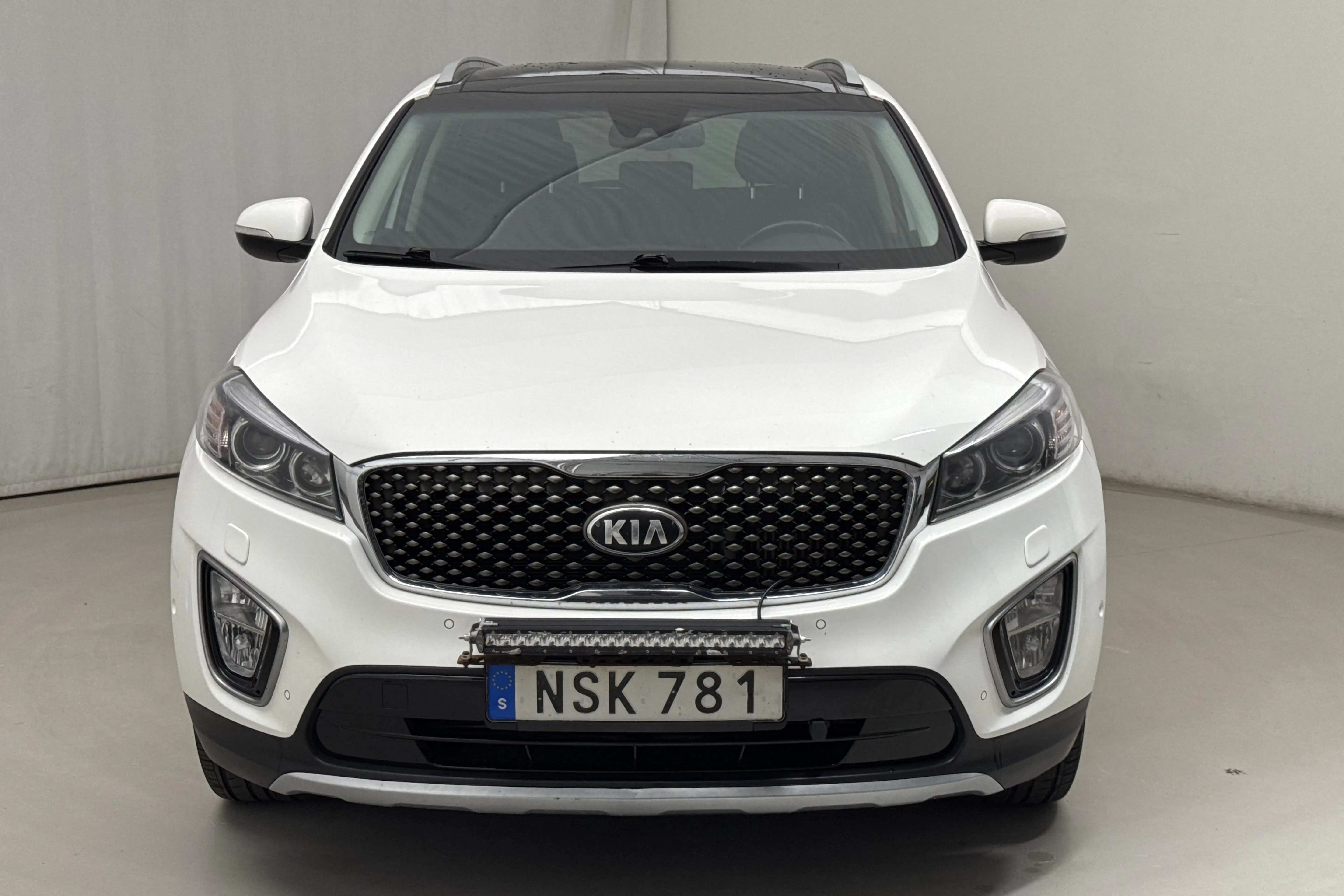 Kia Sorento 2.2 CRDi AWD Automatisk 2015, bild 2/10
