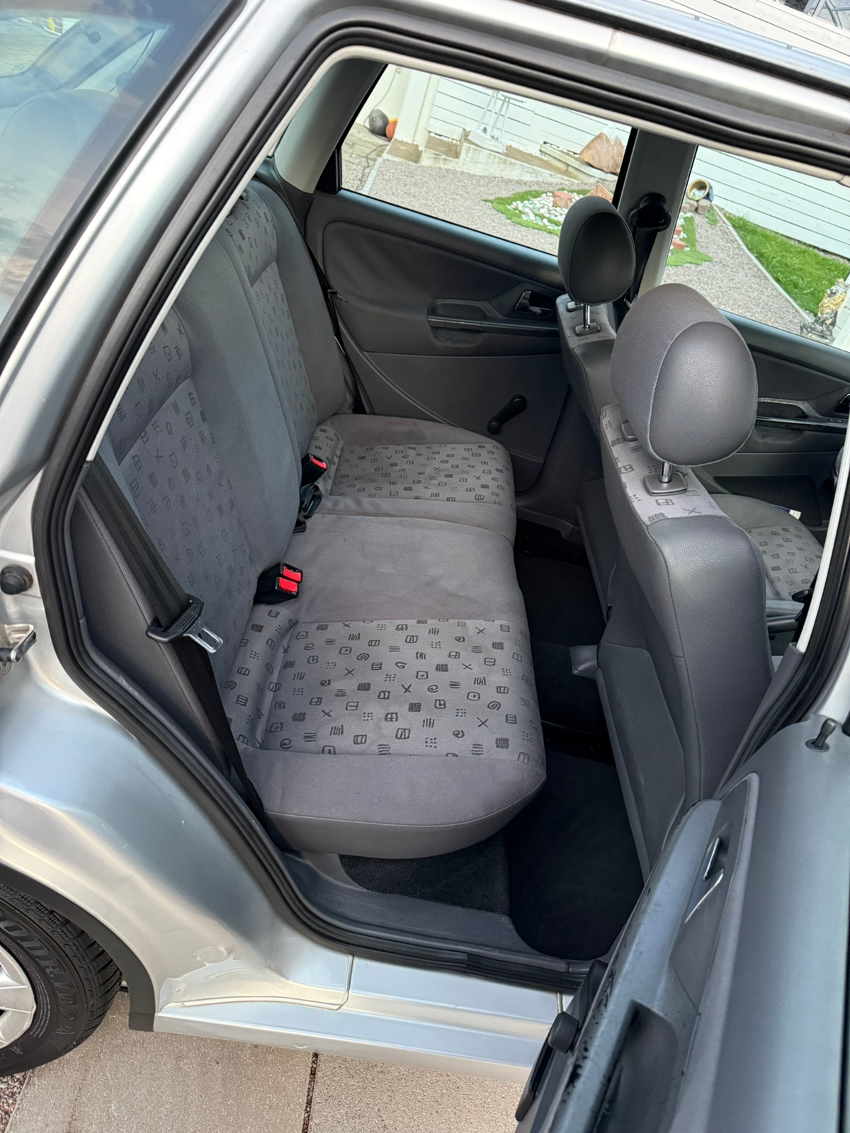 Seat Ibiza 5-dörrar 1.4 Manuell 2002, bild 6/7