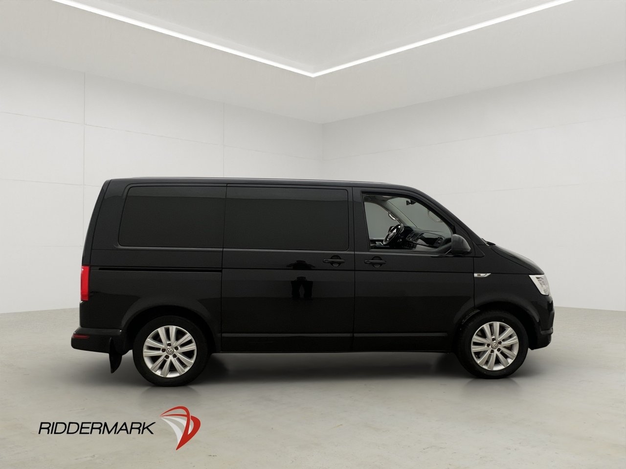 Volkswagen Multivan 2019, bild 2/32