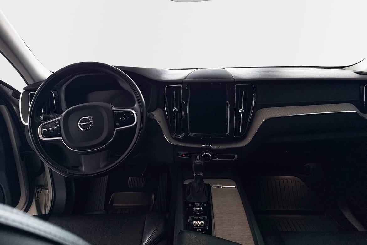 Volvo XC60 D4 AWD Inscription 2019, photo 5/10