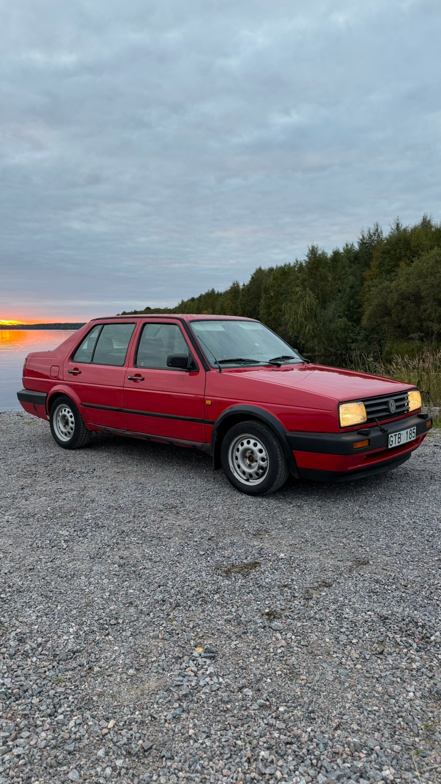 Volkswagen Jetta 4-dörrar 1.8 Manual 1991, bild 2/10