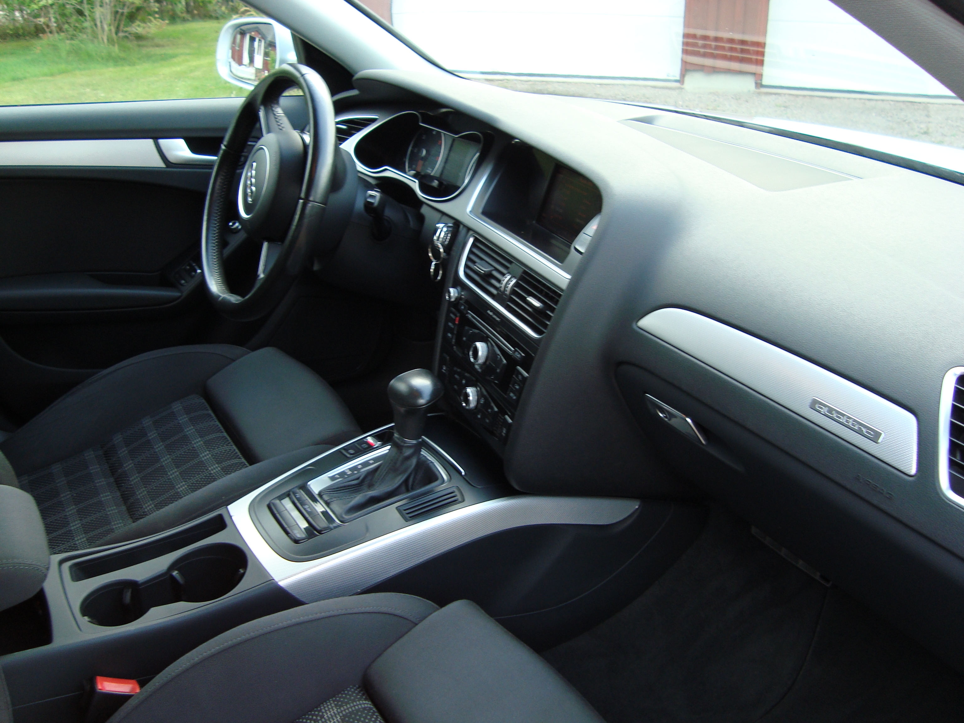 Audi A4 2013, photo 6/11