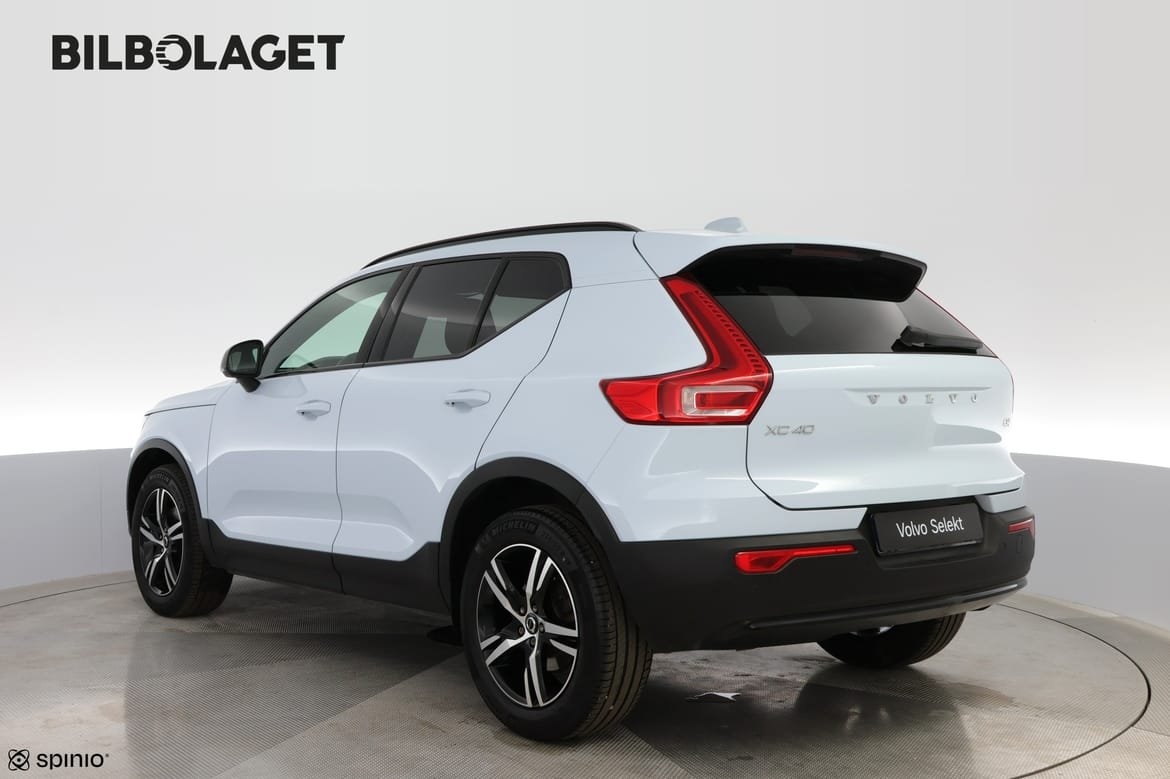 Volvo XC40 B4 FWD Bensin Plus Dark 2025, bild 3/10