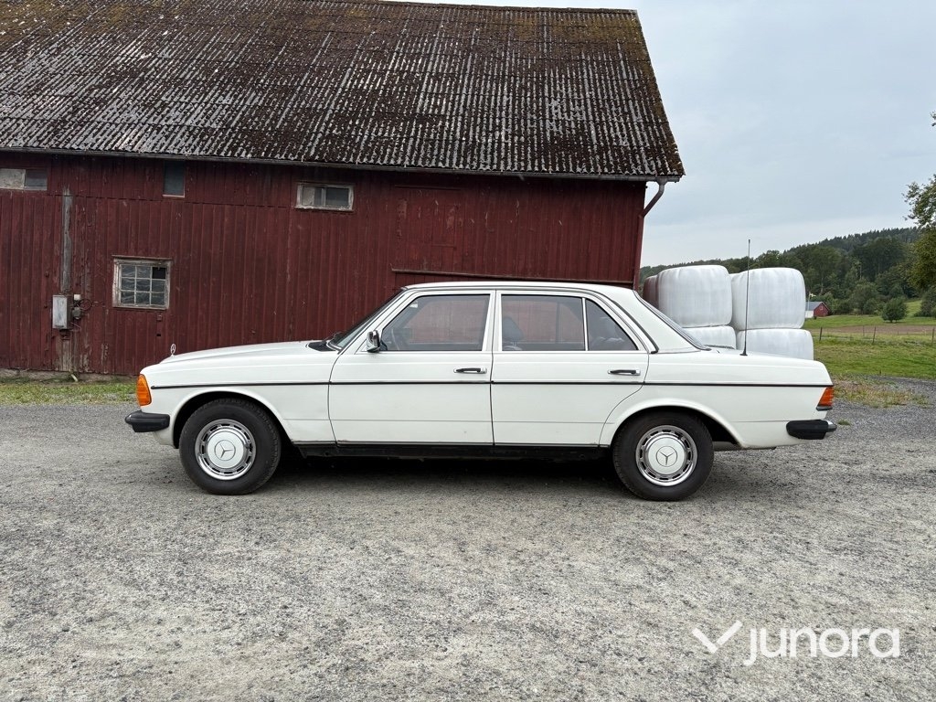 Mercedes-Benz 200 123 1985, bild 2/10