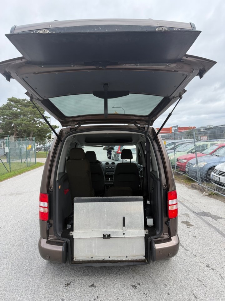 Volkswagen Caddy Maxi 2012, bild 6/10