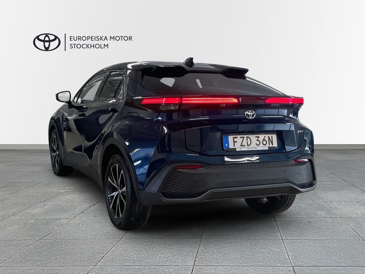 Toyota C-HR 2025, bild 2/15