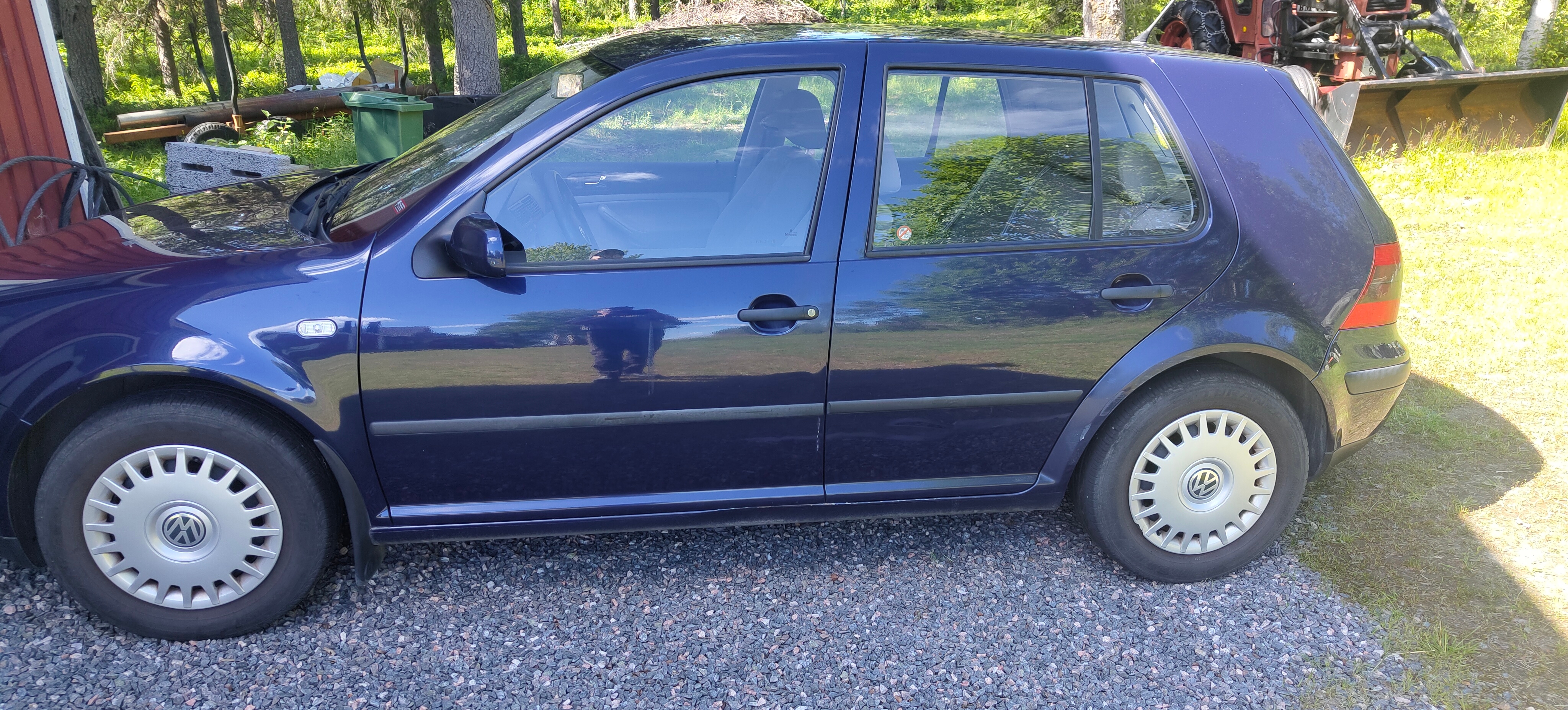 Volkswagen Golf IV 5-dörrar 1.6 Manuell 2000, bild 2/3