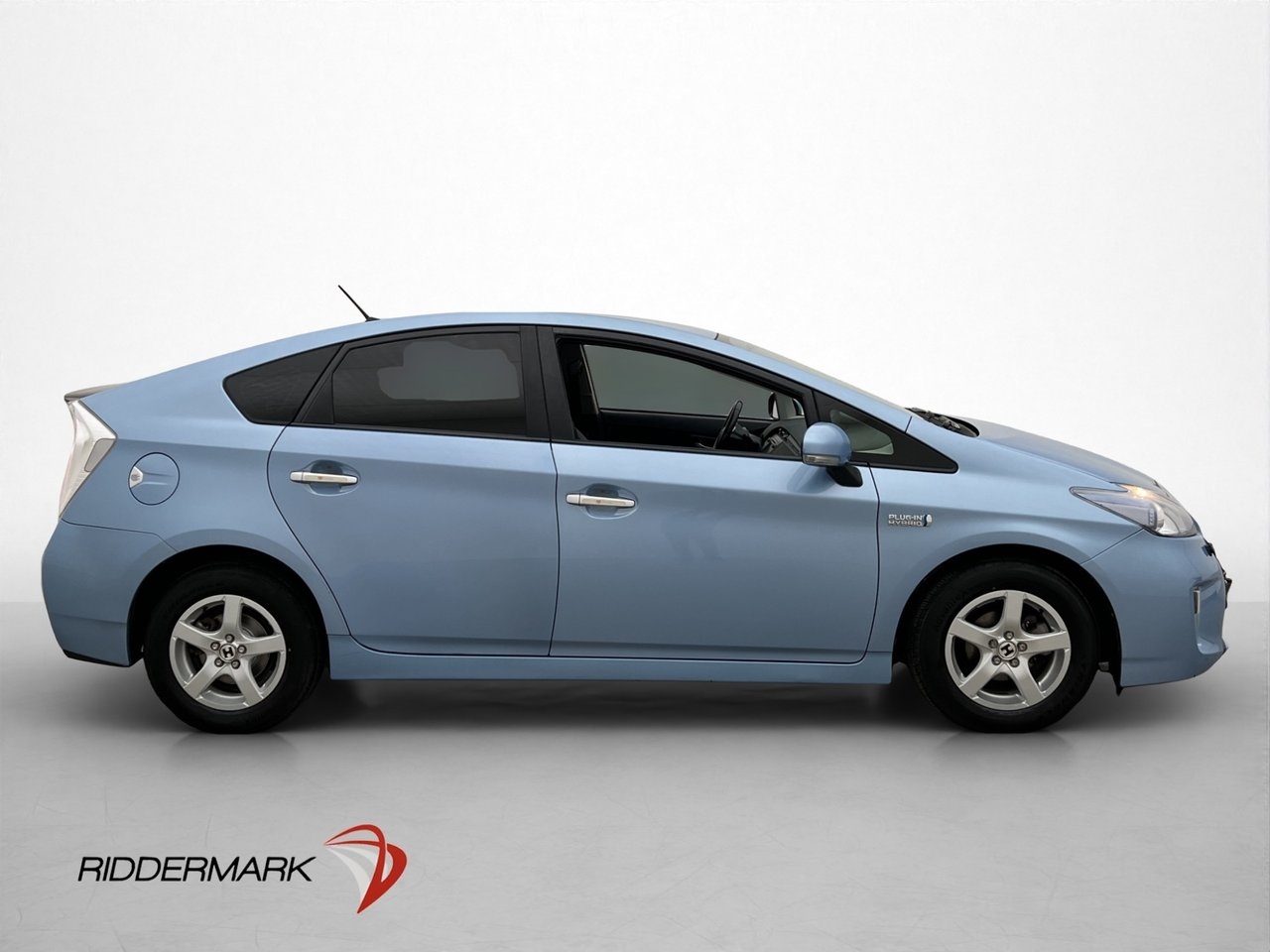 Toyota Prius Plug-in Hybrid 2012, bild 4/24
