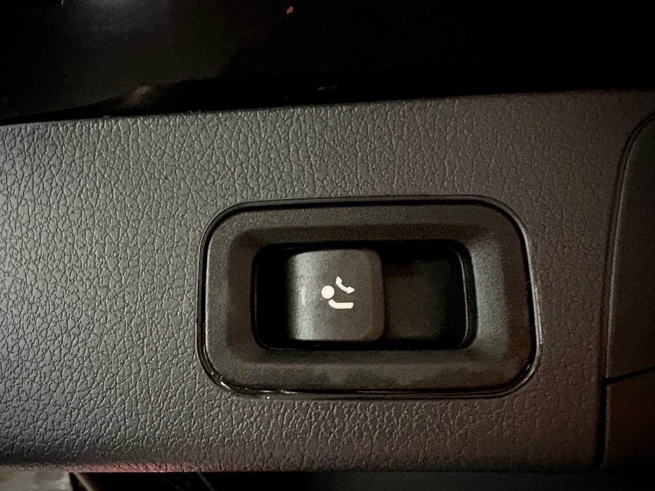 Mercedes-Benz GLB 2025, bild 4/23