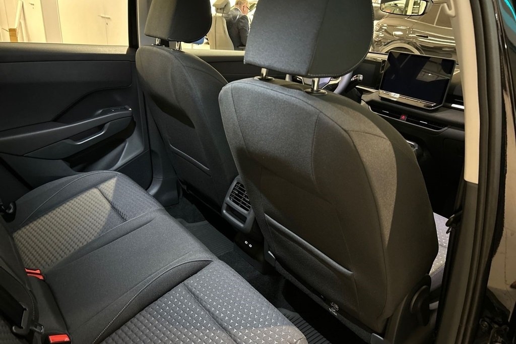 Volkswagen T-Roc 1.5 ETSI 150 HK DSG7 2026, bild 6/9
