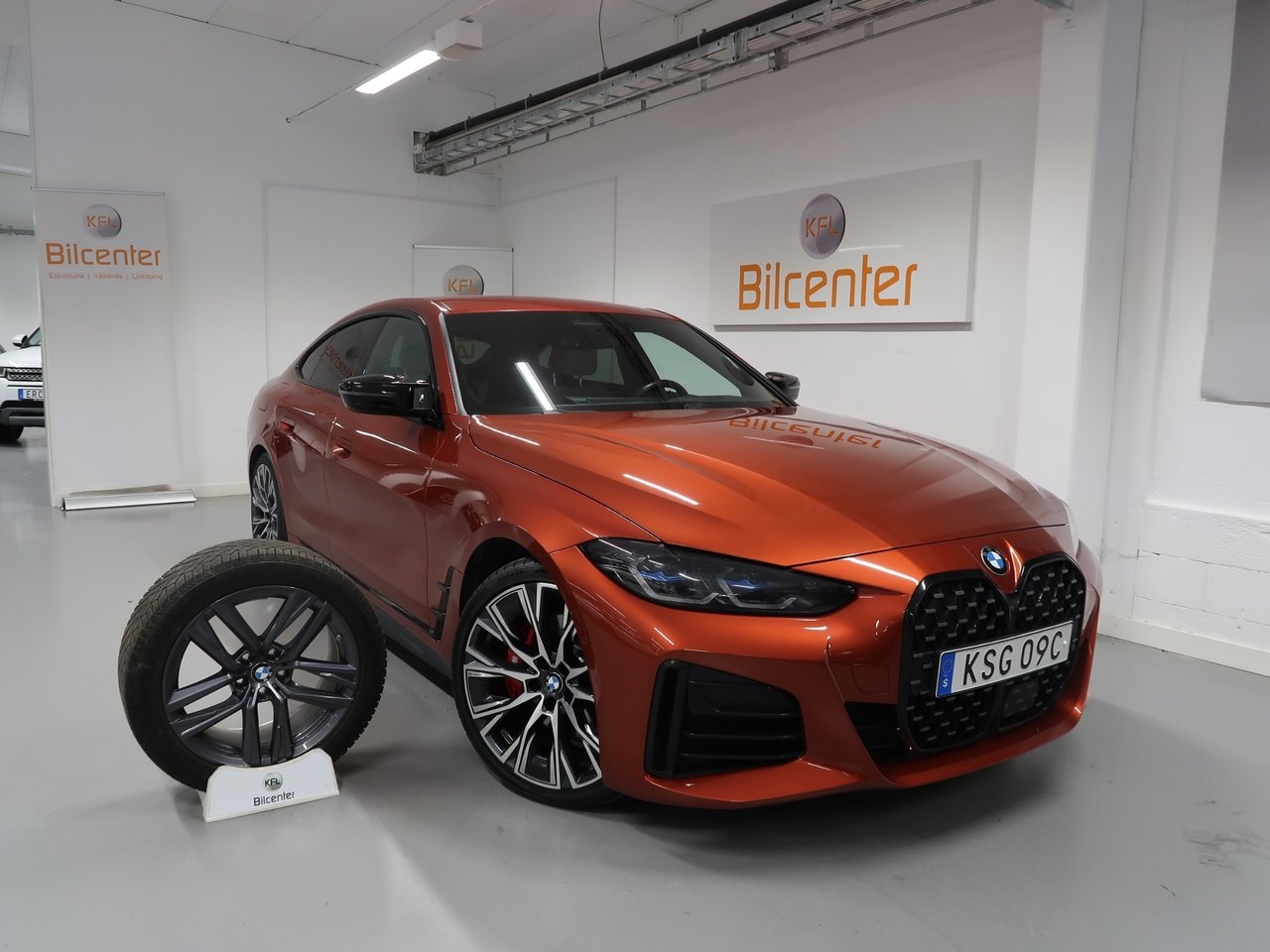 BMW M440i