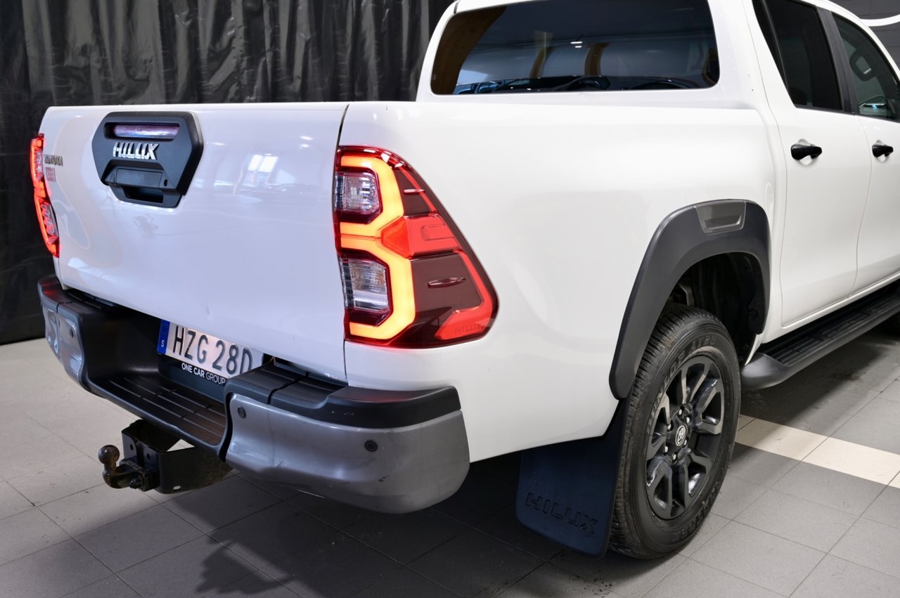 Toyota HiLux 2021, kuva 6/10