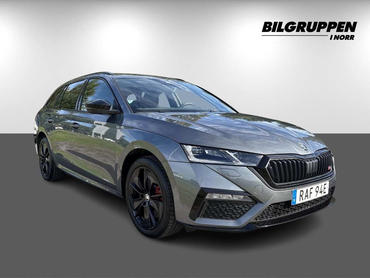 Skoda Octavia Kombi RS iV (V-hjul, Drag) 2023, bild 3/10