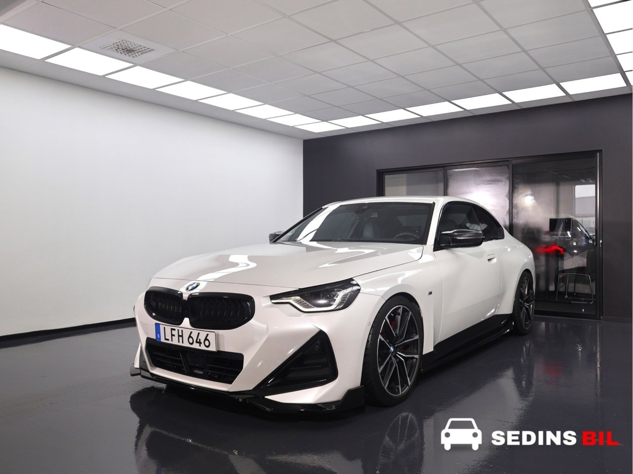 BMW M240i
