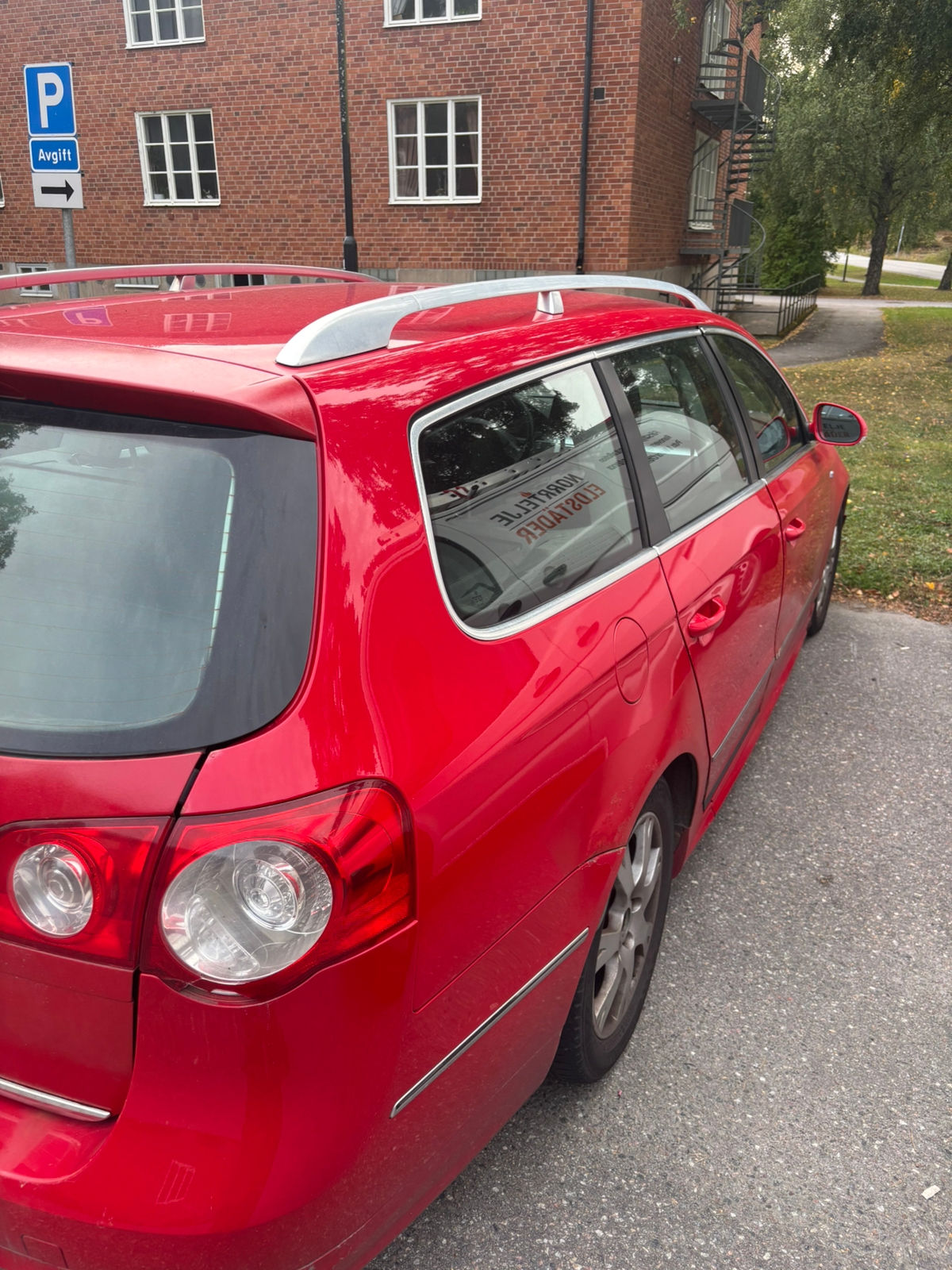 Volkswagen Passat 2009, bild 5/7