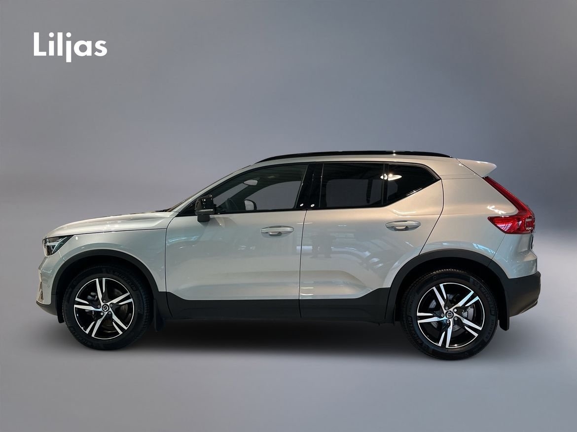 Volvo XC40 B3 FWD Bensin Plus Dark 2025, bild 3/16