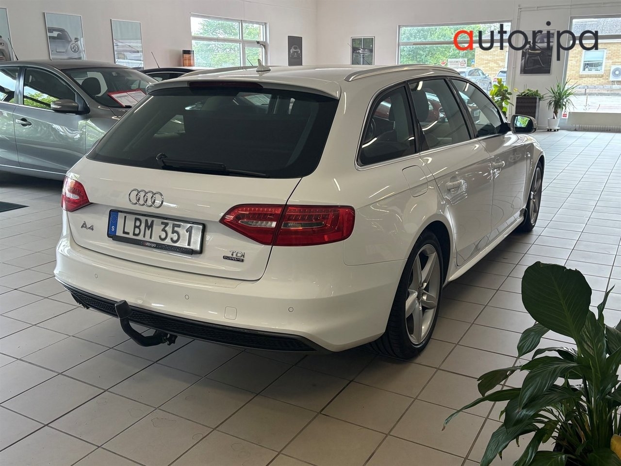 Audi A4 Avant 2.0 TDI DPF Quattro S-LINE 2015, kuva 5/10